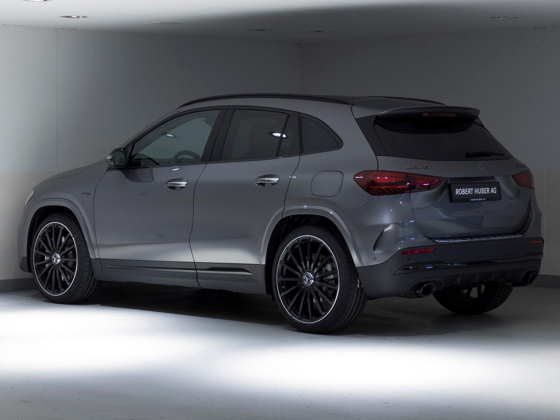 MERCEDES-BENZ GLA 35 AMG 4MATIC-image-4