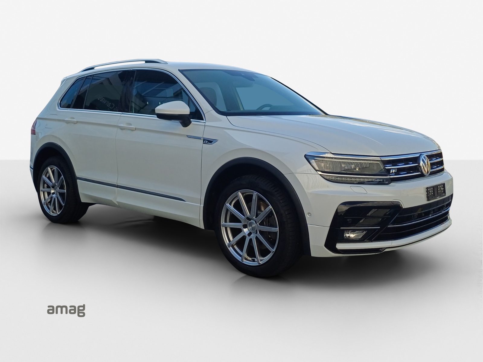 VW Tiguan 2.0TSI Highline 4Motion DSG-image-5