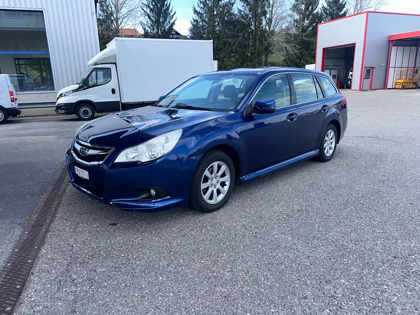 SUBARU Legacy 2.0i Swiss AWD Lineartronic-image-0