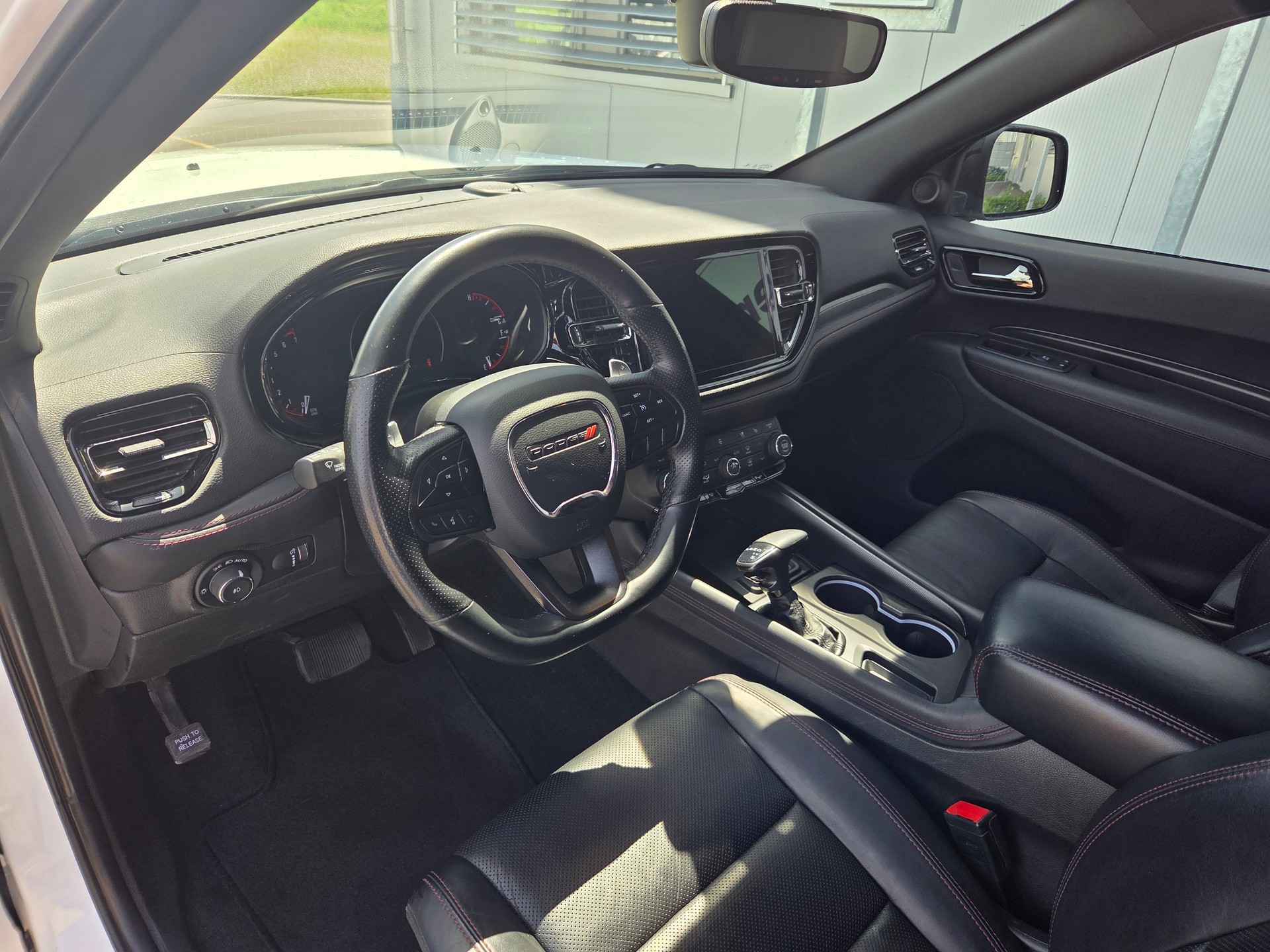 DODGE Durango 5.7 4x4 R/T 365PS / 7-Plätzer 3.5 T AHK-image-8