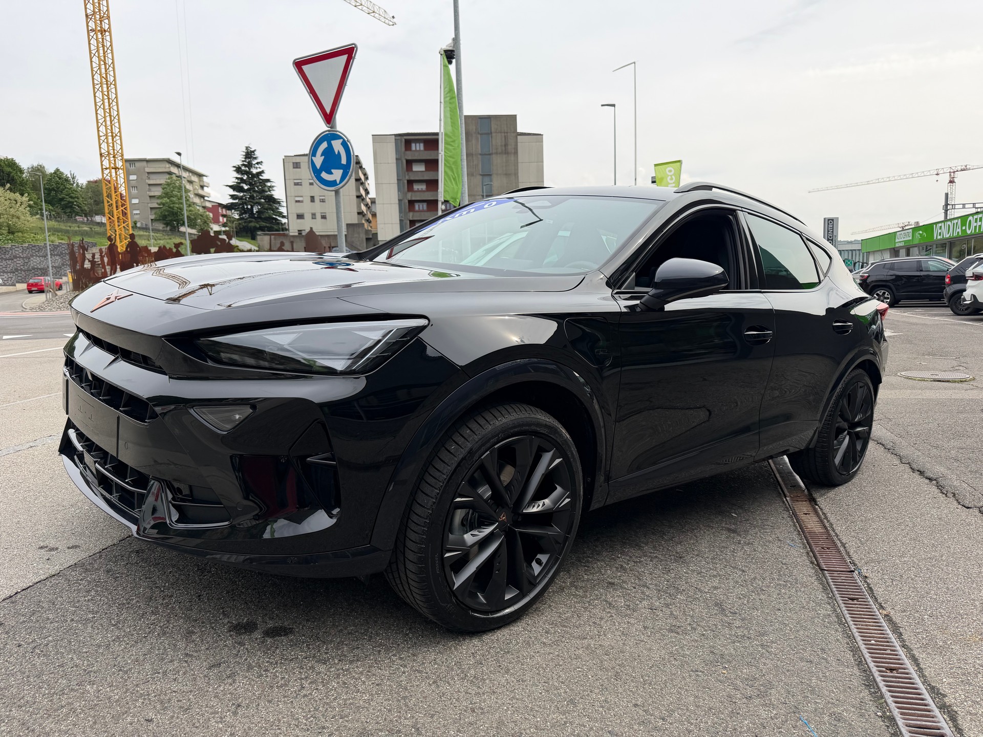 CUPRA Formentor 1.5 e-HYBRID pHEV DSG-image-2