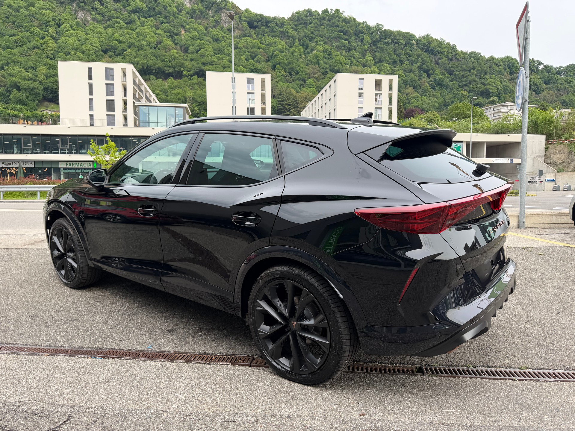 CUPRA Formentor 1.5 e-HYBRID pHEV DSG-image-5