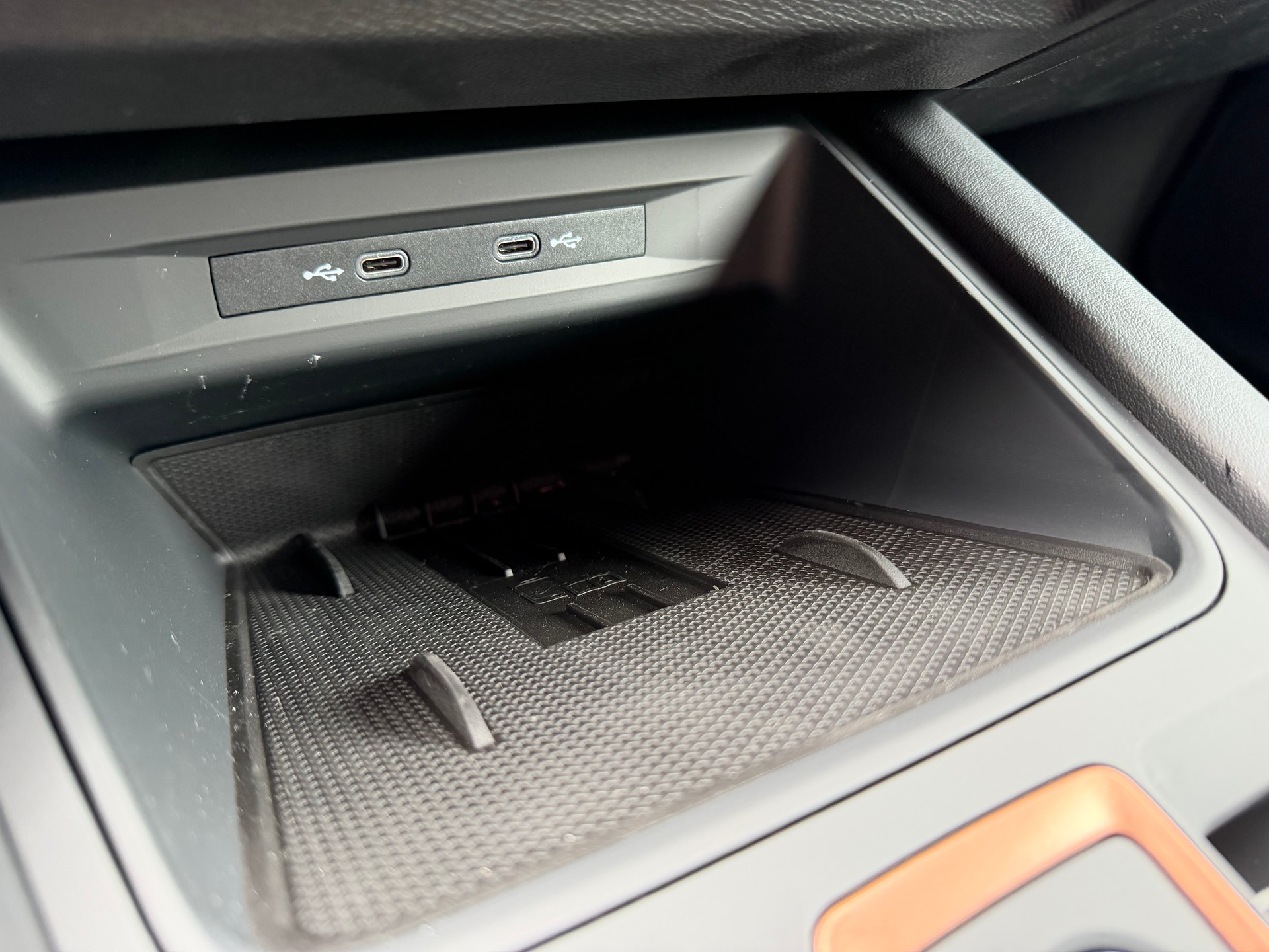 CUPRA Formentor 1.5 e-HYBRID pHEV DSG-image-12