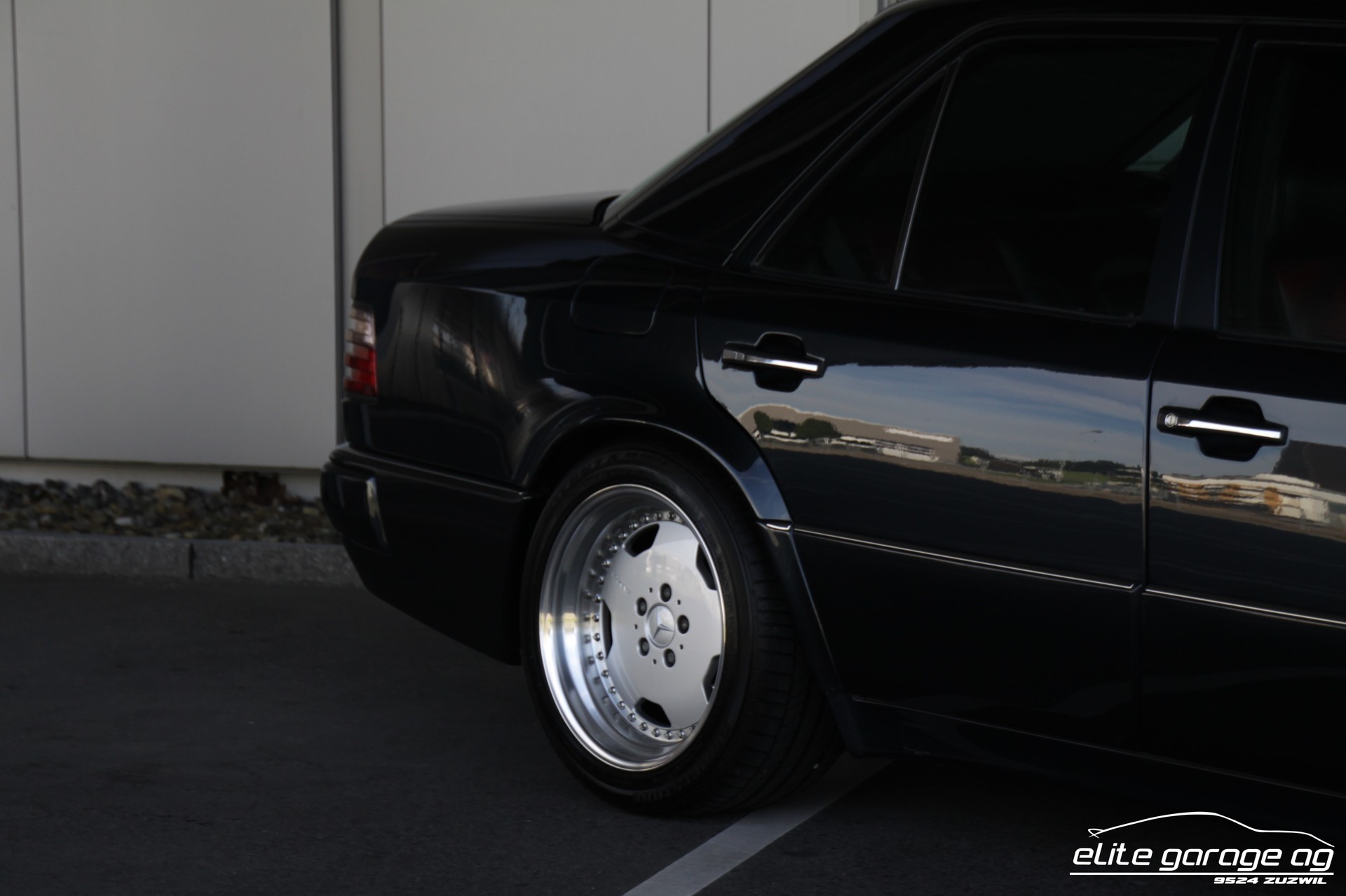 MERCEDES-BENZ 500 E Limited Automatic VETERANENGEPRÜFT-image-12