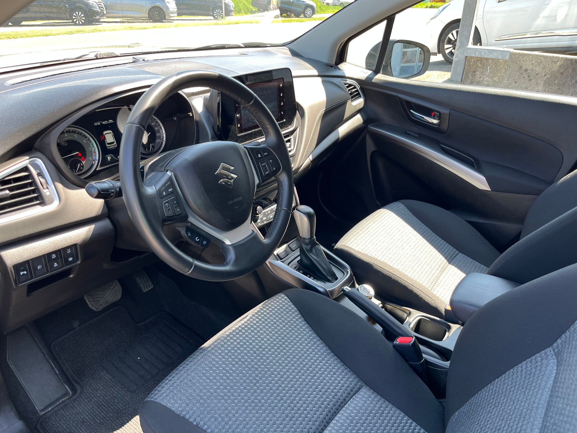 SUZUKI SX4 S-Cross 1.4 16V Compact Top Hybrid 4WD Automatic+++FRISCH AB MFK+++-image-5