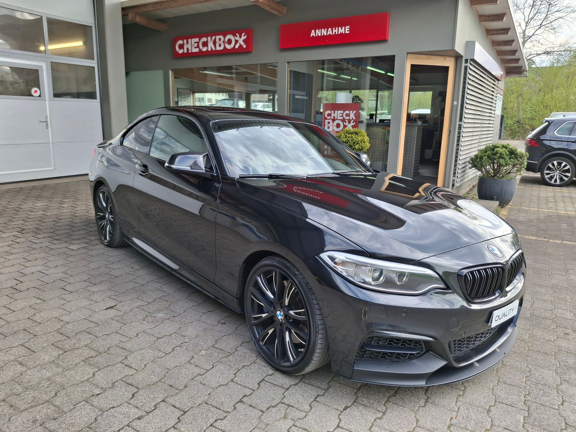 BMW M235i xDrive-image-4