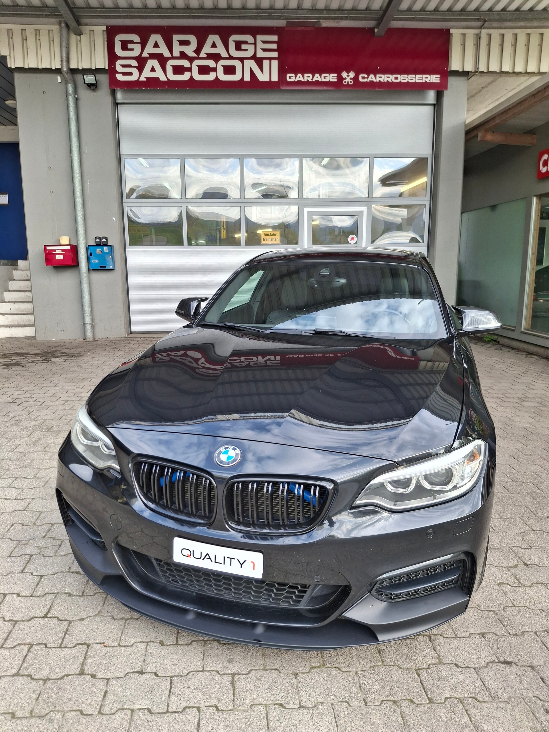 BMW M235i xDrive-image-0