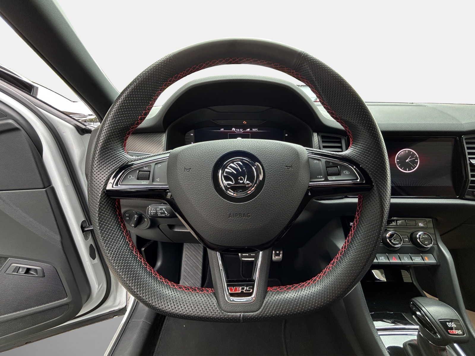 SKODA Kodiaq 2.0D/240 RS DSG-image-12