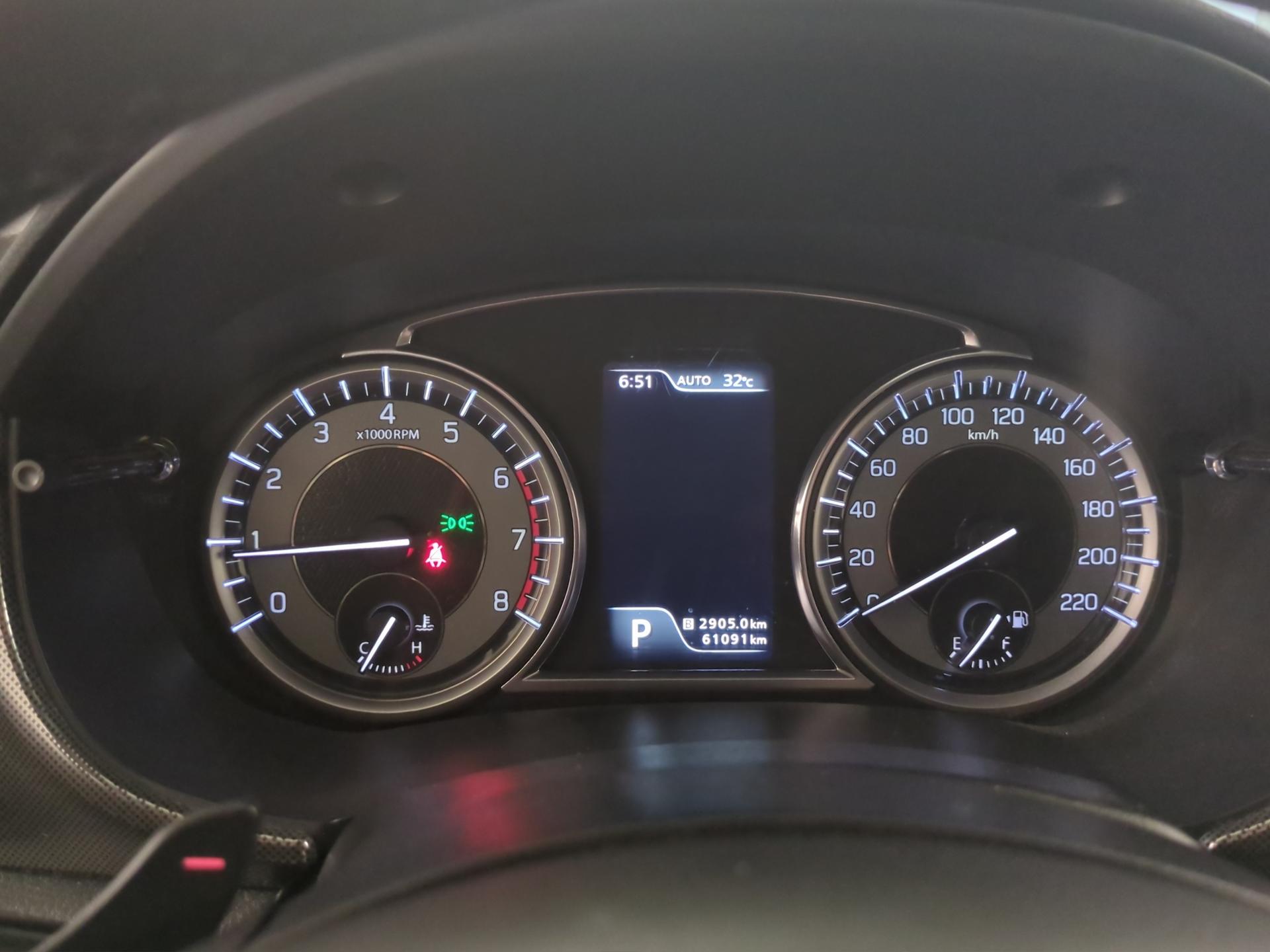 SUZUKI Vitara 1.4 Boosterjet Compact Top Automatic-image-10