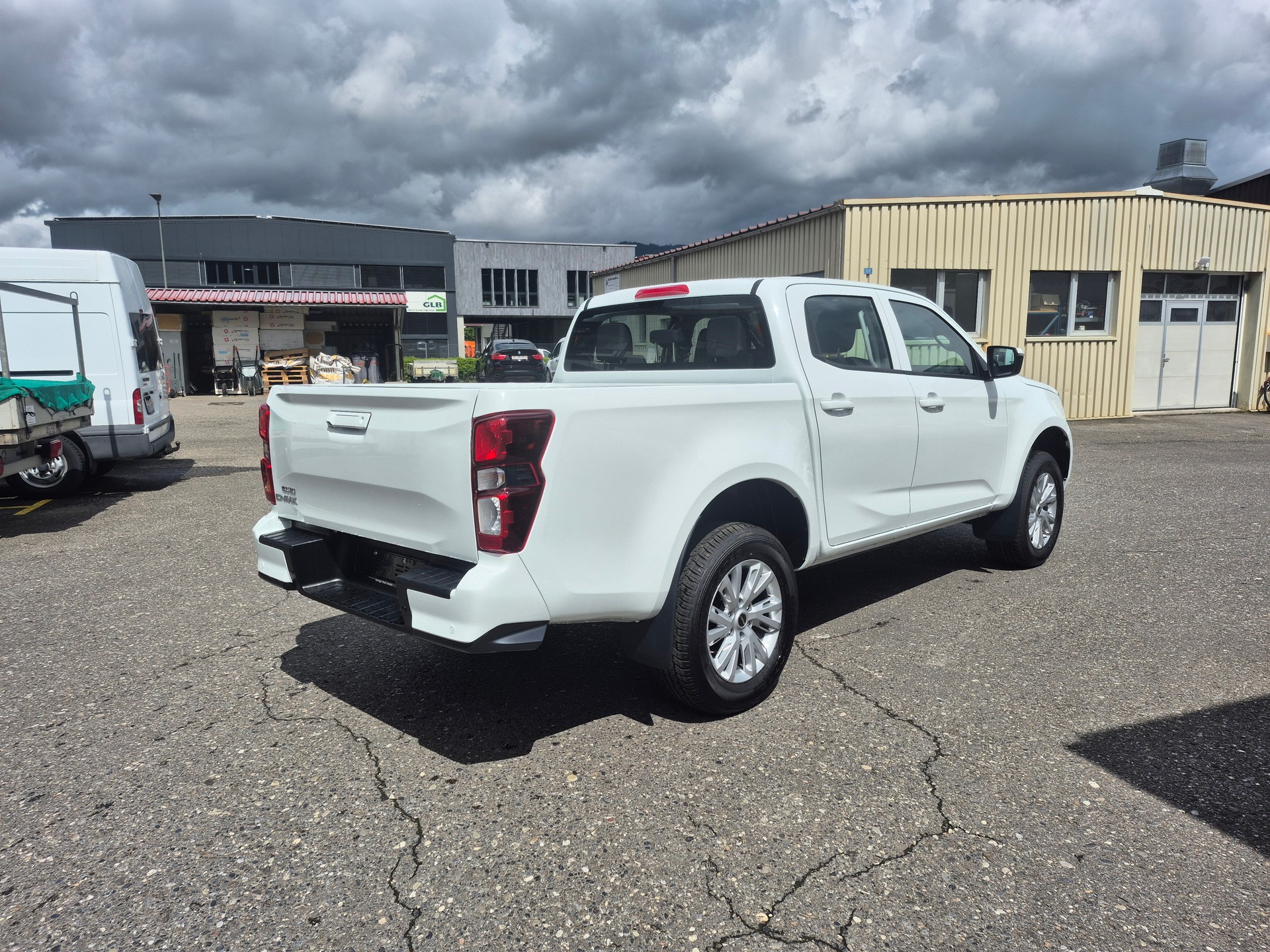 ISUZU D-MAX 1.9 CrewCab N60BB+ 4x4-image-4