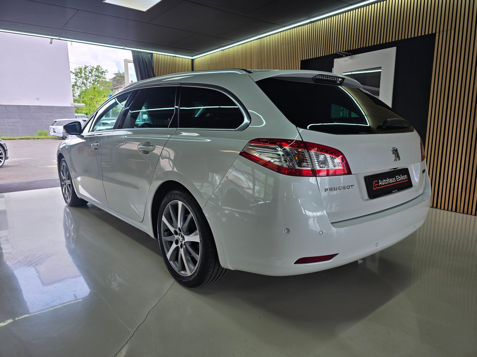 PEUGEOT 508 SW 2.0 BlueHDi Allure Automatic-image-4
