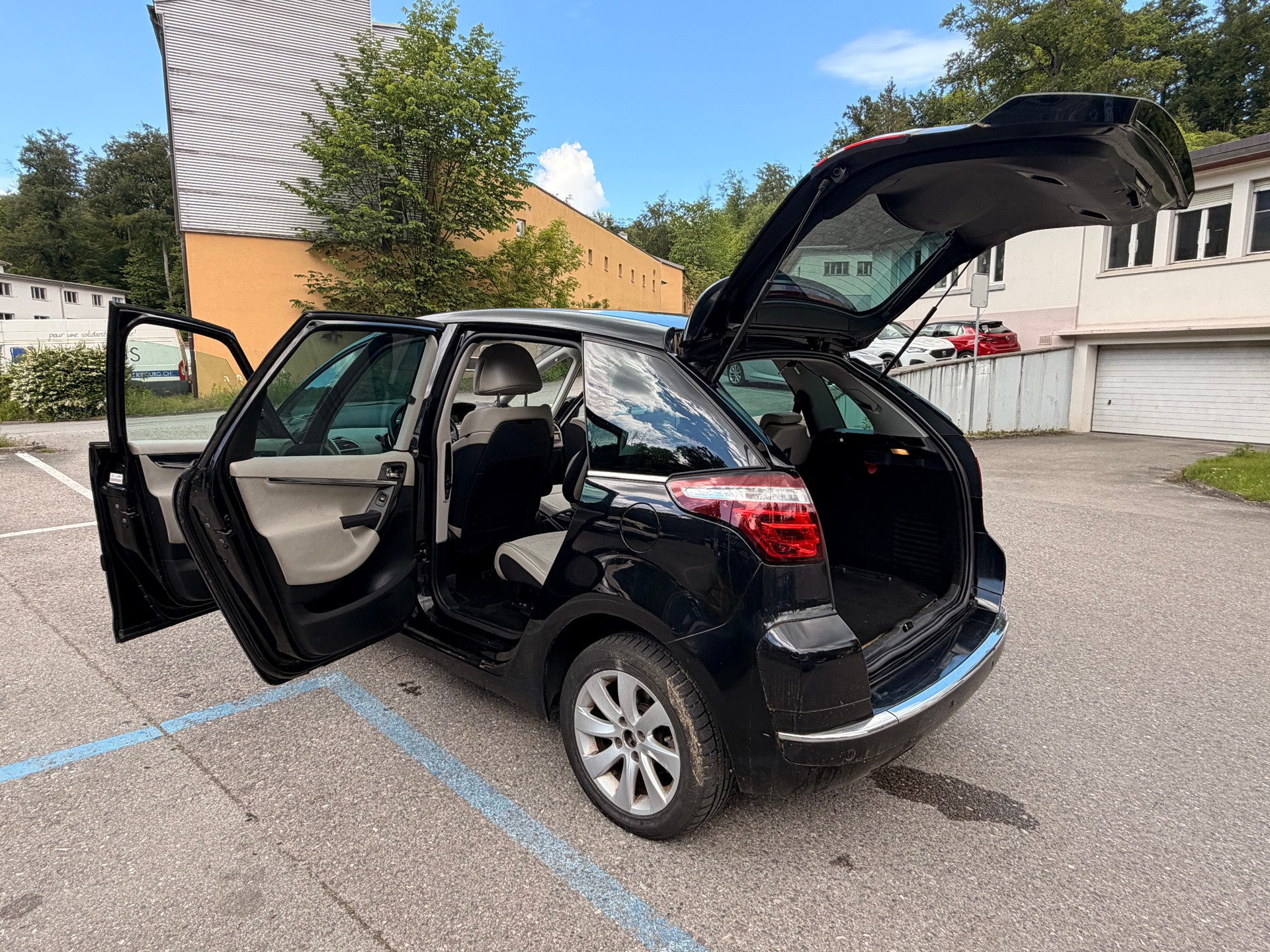 CITROEN C4 Picasso 1.6i 16V THP Exclusive EGS6-image-17