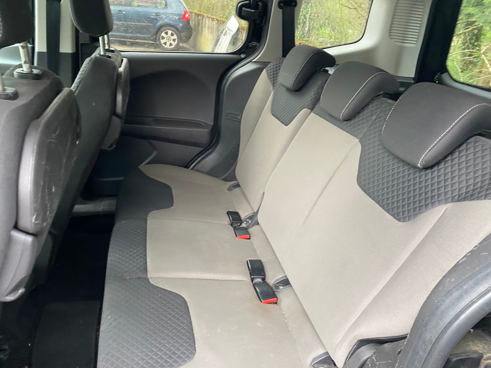 FORD Tourneo Courier 1.0 SCTi Ambiente-image-4