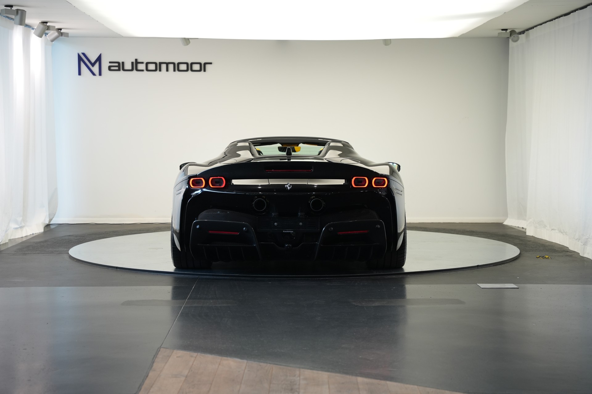 FERRARI SF90 Spider *Novitec* *Daytona* *Carbon* *Nero Daytona*-image-5