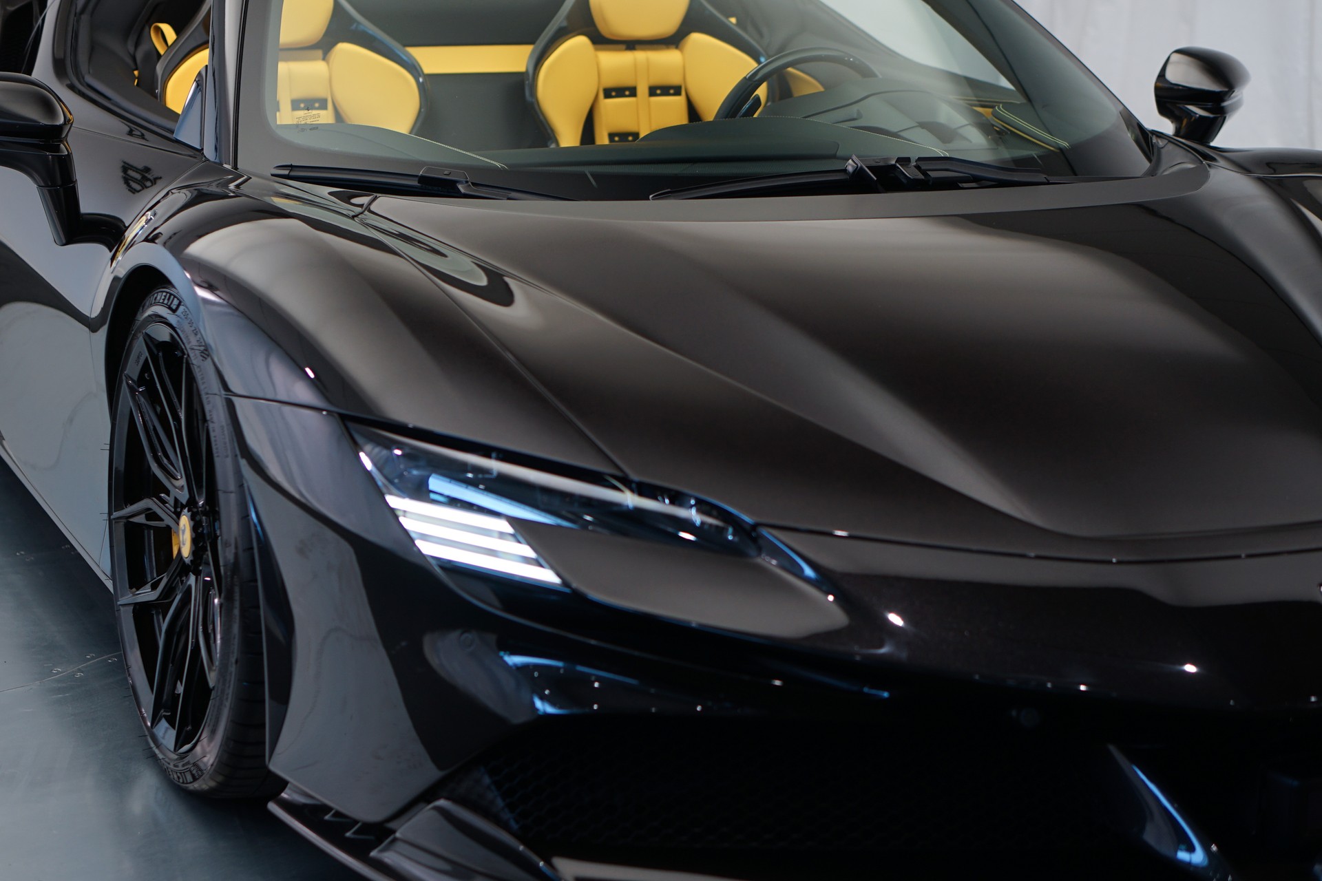 FERRARI SF90 Spider *Novitec* *Daytona* *Carbon* *Nero Daytona*-image-45