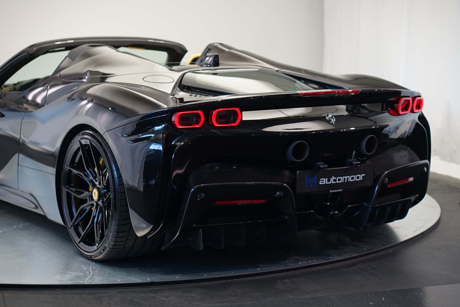 FERRARI SF90 Spider *Novitec* *Daytona* *Carbon* *Nero Daytona*-image-42