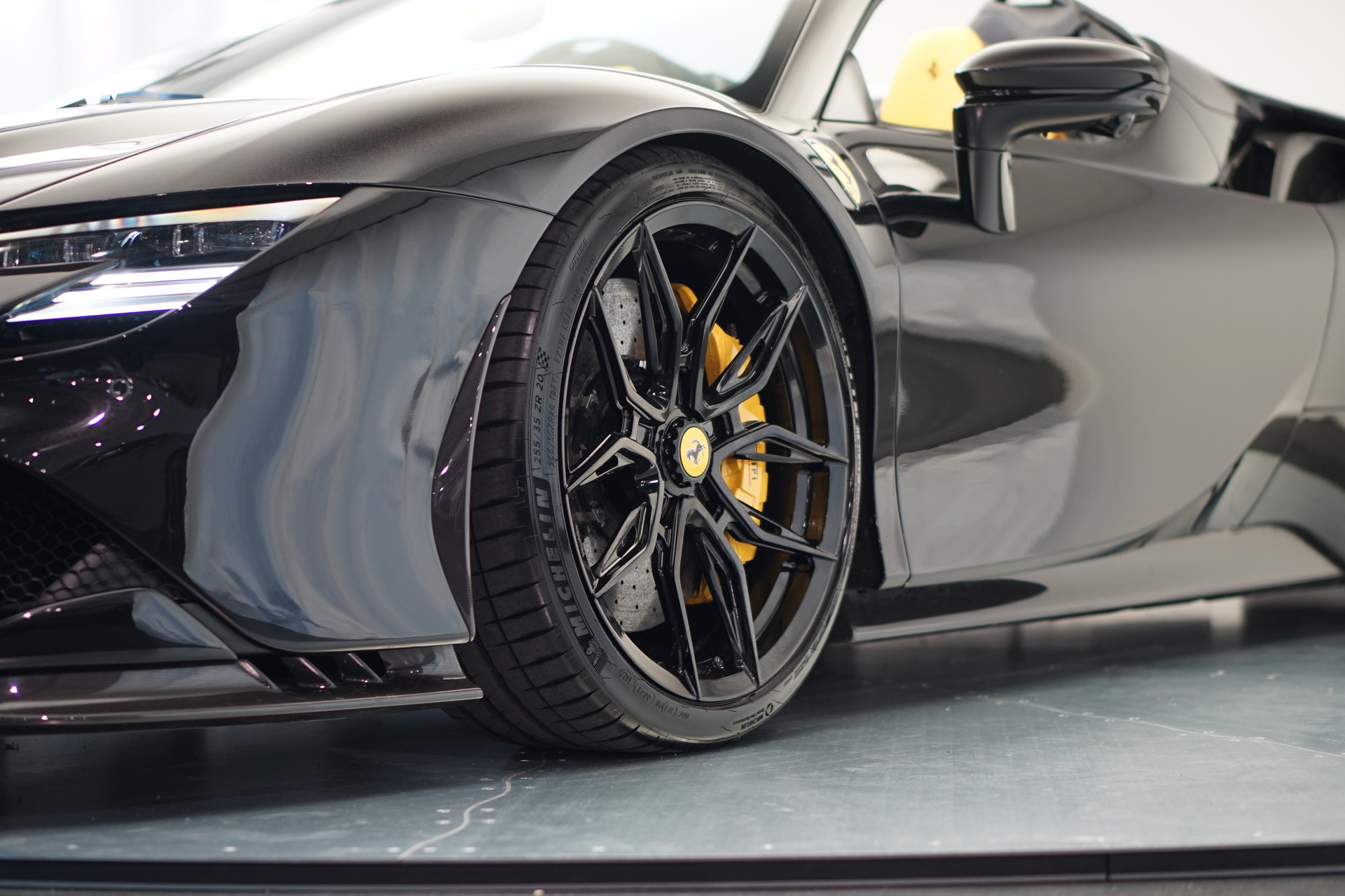 FERRARI SF90 Spider *Novitec* *Daytona* *Carbon* *Nero Daytona*-image-14
