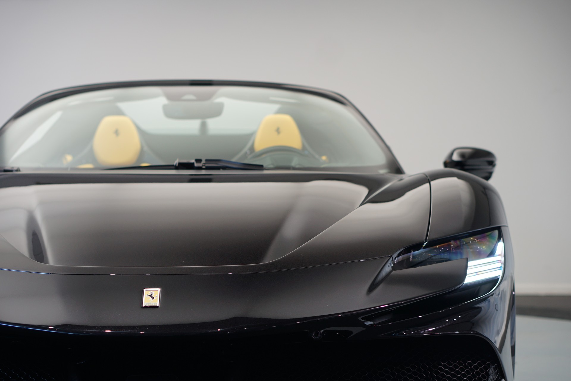 FERRARI SF90 Spider *Novitec* *Daytona* *Carbon* *Nero Daytona*-image-12