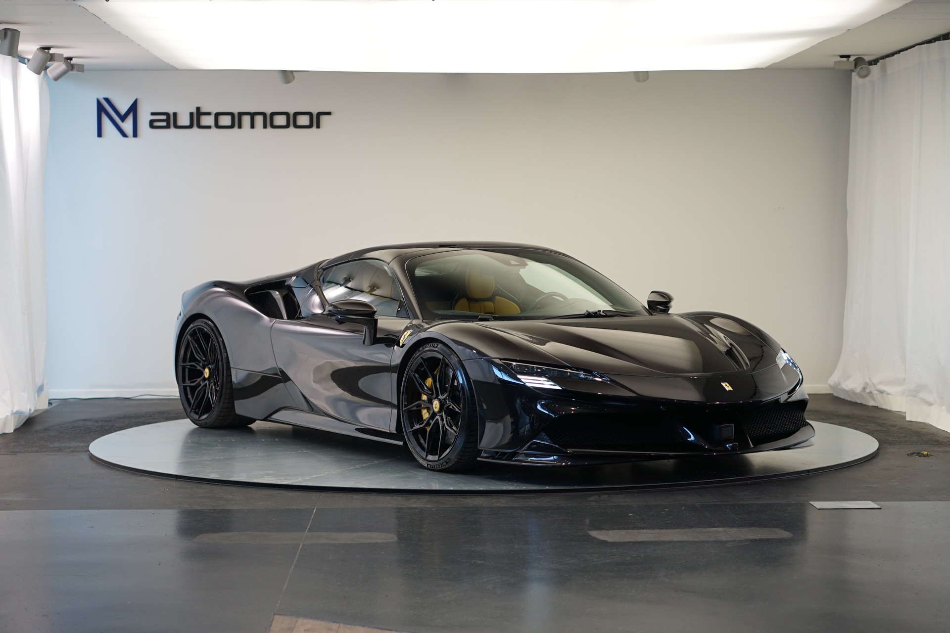 FERRARI SF90 Spider *Novitec* *Daytona* *Carbon* *Nero Daytona*-image-9