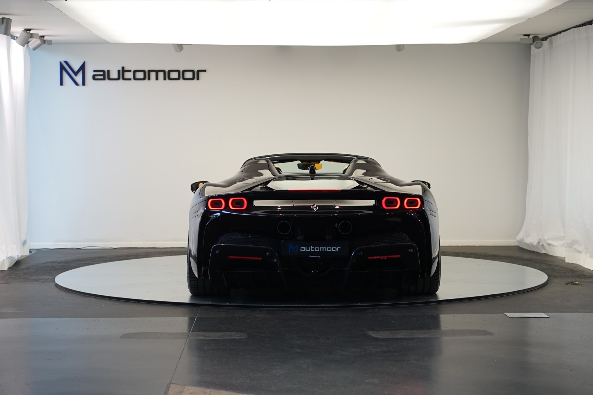 FERRARI SF90 Spider *Novitec* *Daytona* *Carbon* *Nero Daytona*-image-5