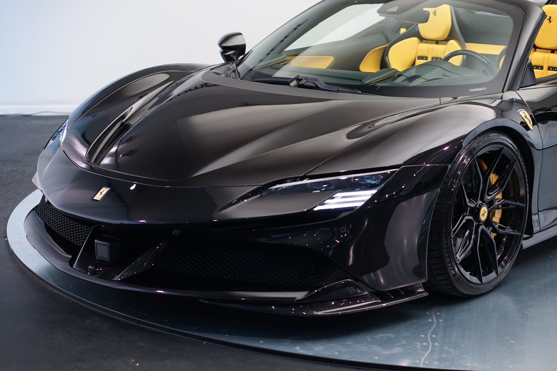 FERRARI SF90 Spider *Novitec* *Daytona* *Carbon* *Nero Daytona*-image-44