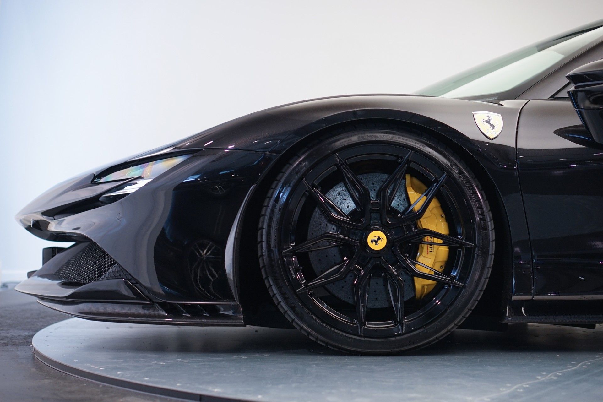 FERRARI SF90 Spider *Novitec* *Daytona* *Carbon* *Nero Daytona*-image-43
