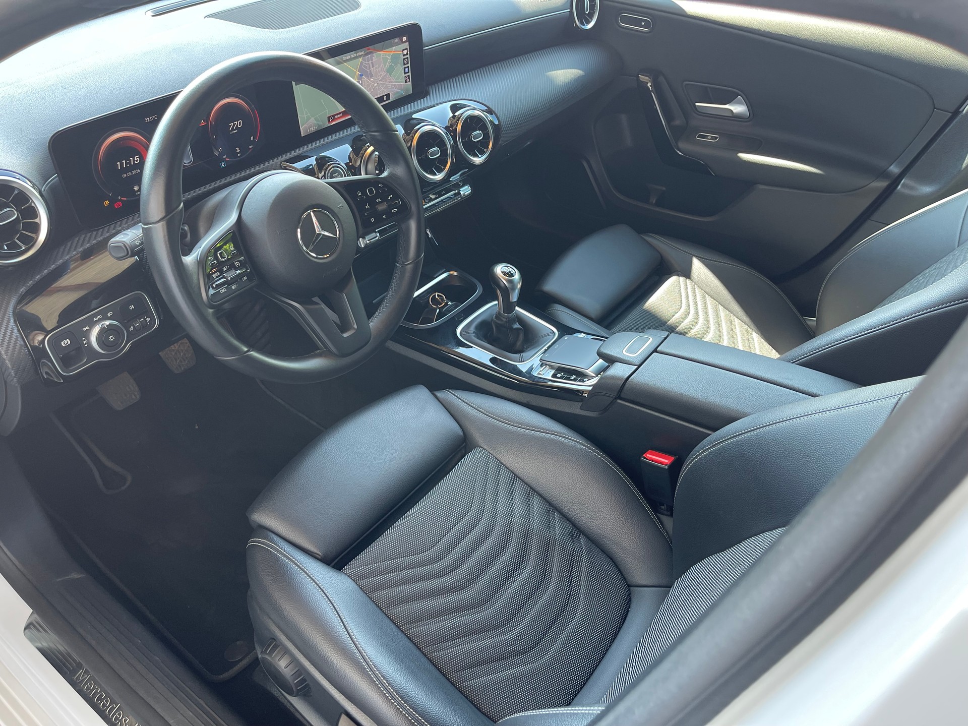MERCEDES-BENZ A 160 Style-image-12