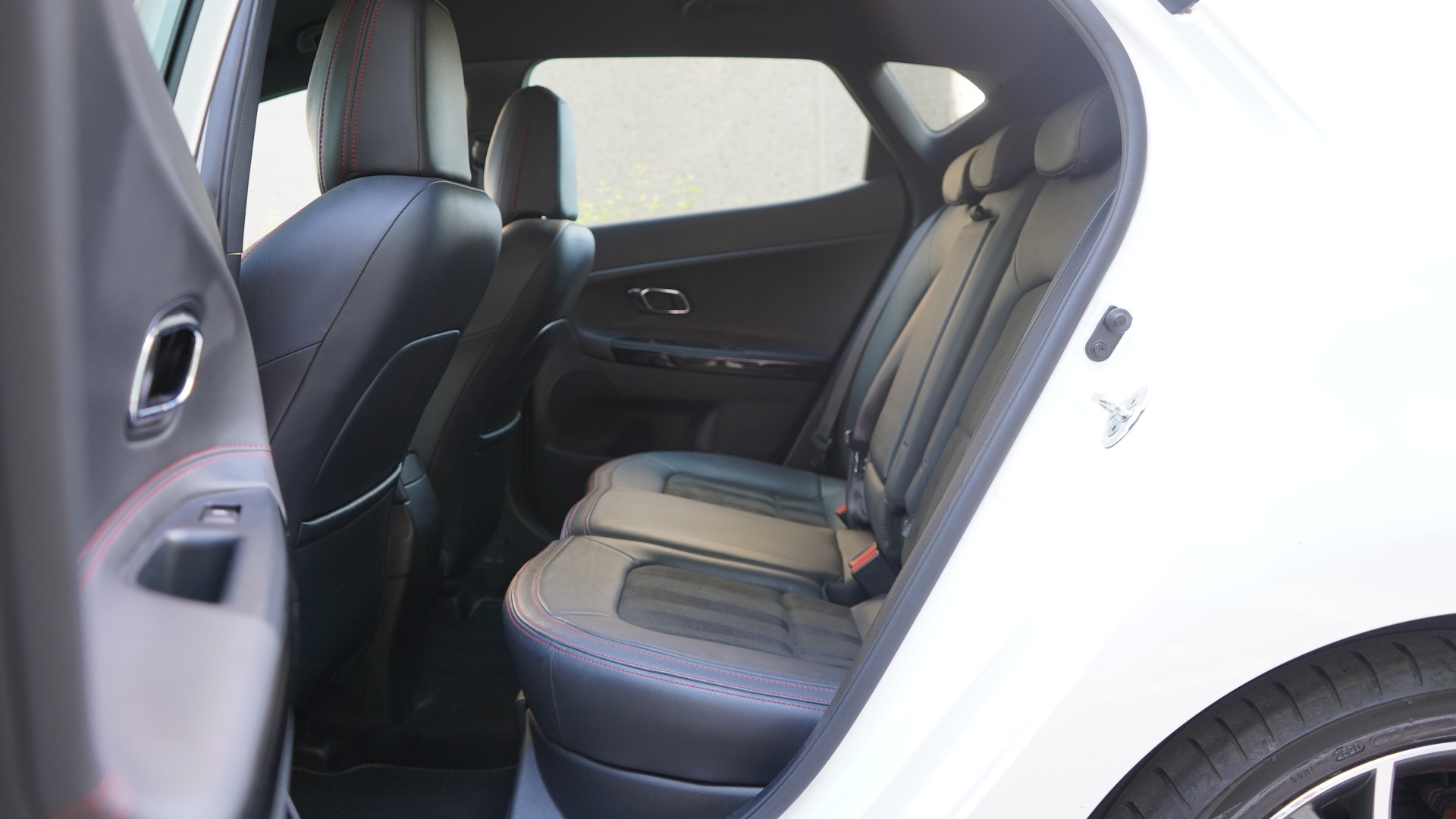 KIA Cee'd 1.6 GDi Turbo GT-image-12