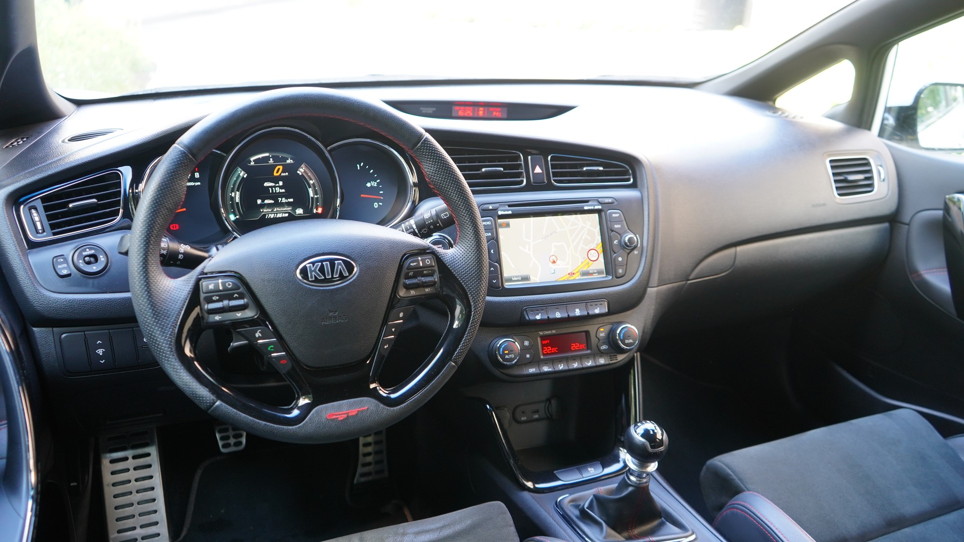 KIA Cee'd 1.6 GDi Turbo GT-image-7