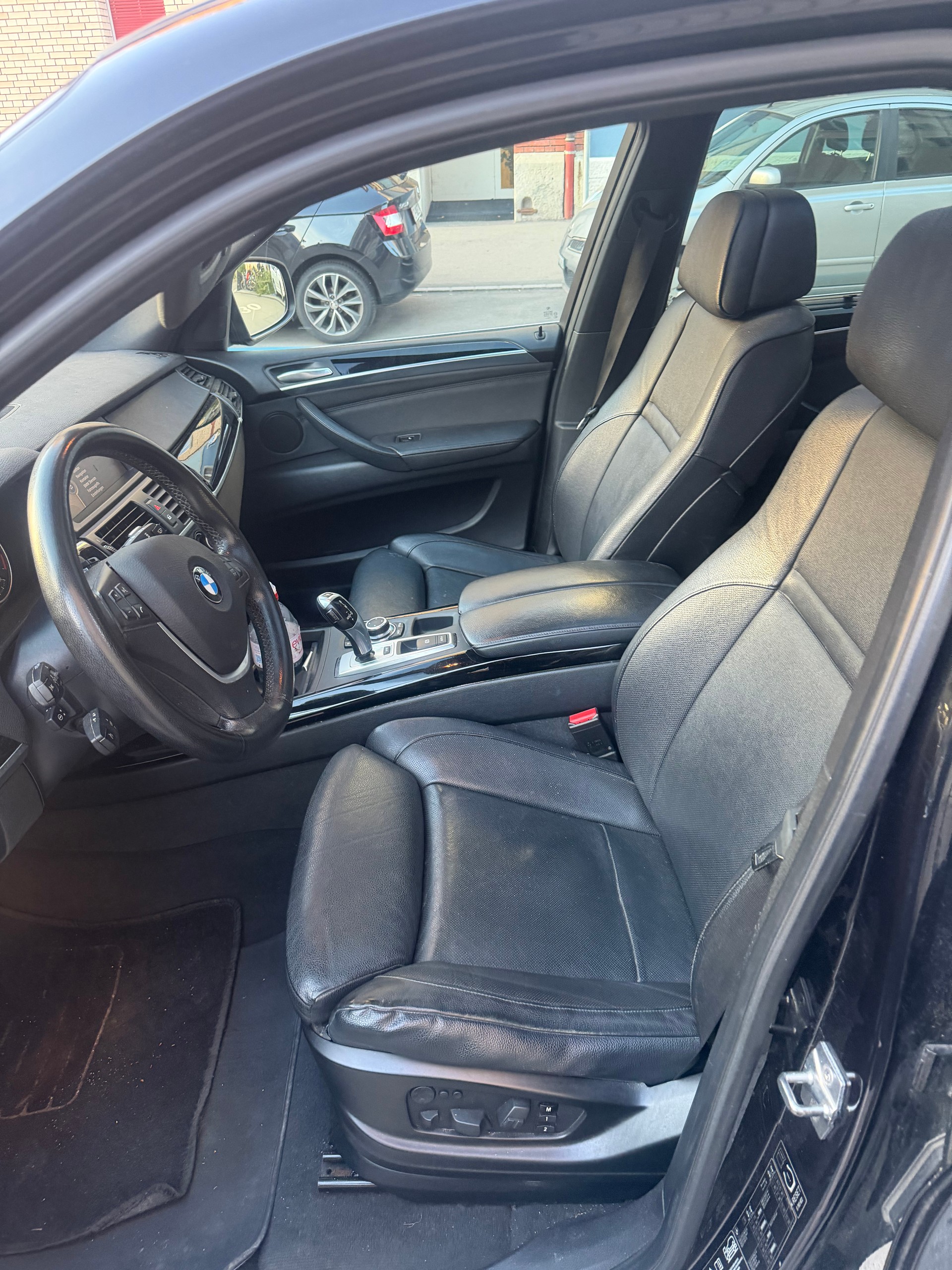 BMW X5 xDrive 40d Steptronic 7 Plätze-image-2