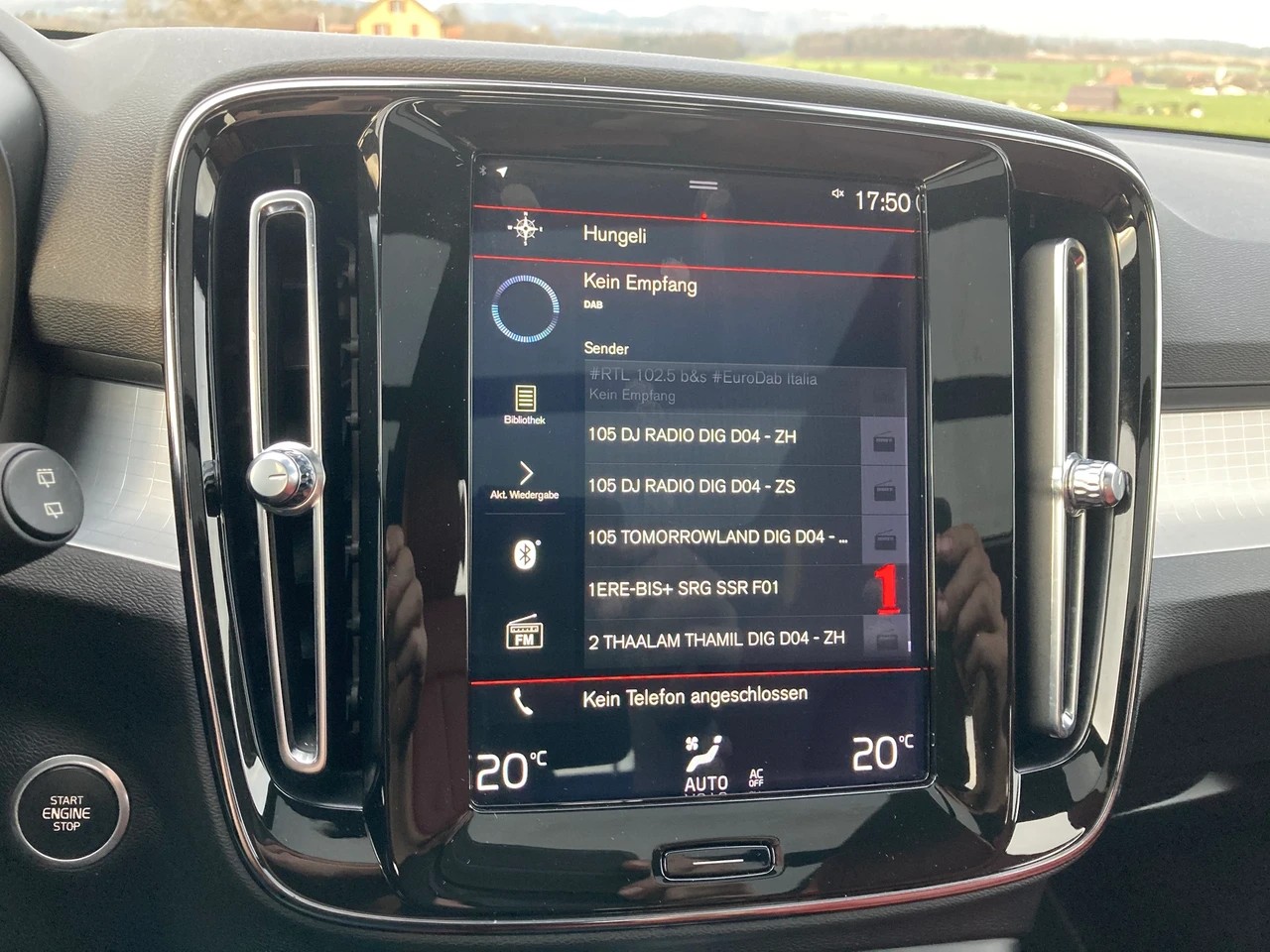 VOLVO XC40 D4 AWD Momentum Geartronic-image-11