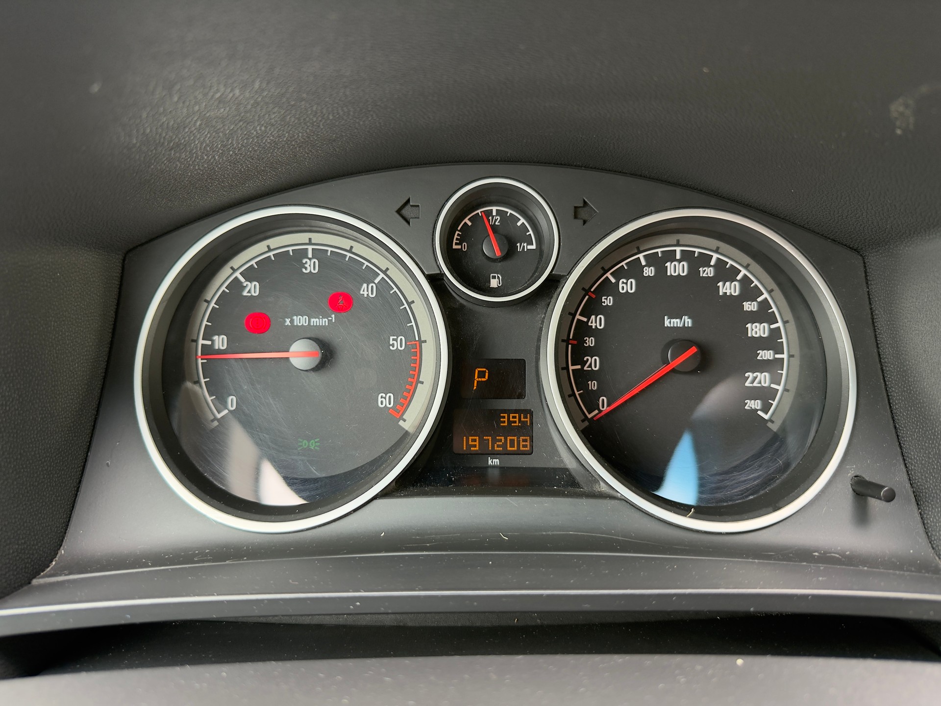 OPEL Zafira 1.9 CDTI Cosmo Automatic-image-13