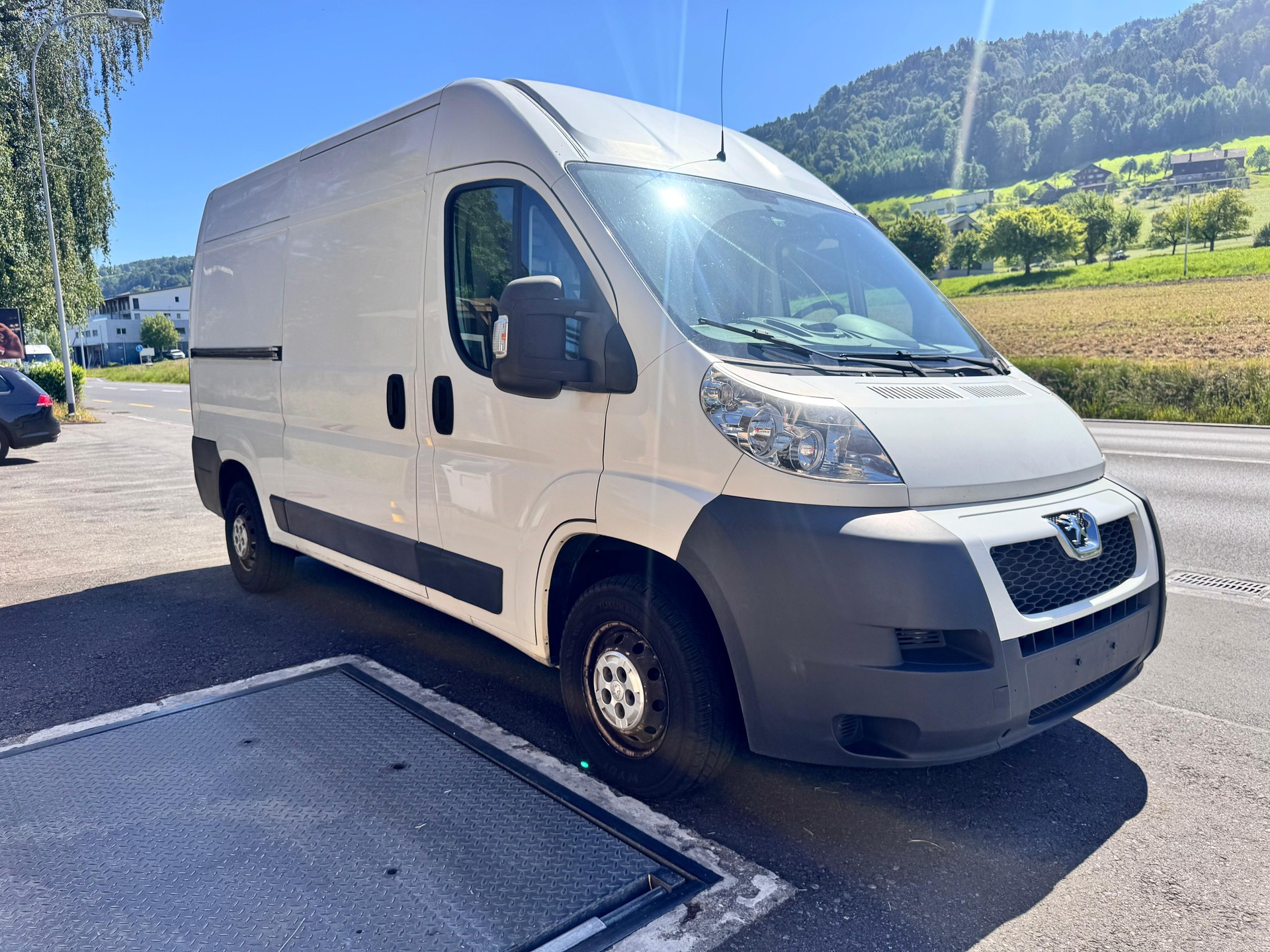 PEUGEOT BOXER-image-0