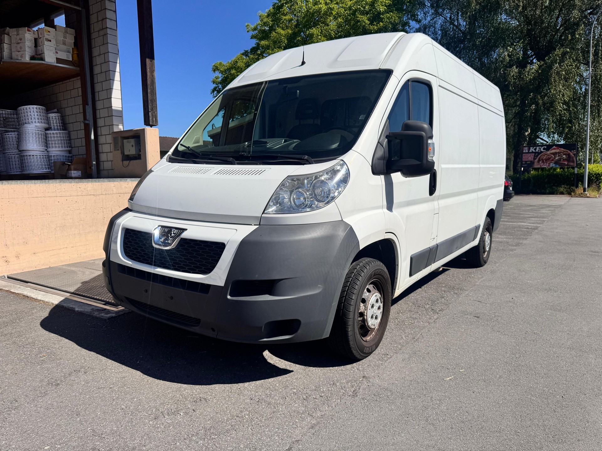 PEUGEOT BOXER-image-1