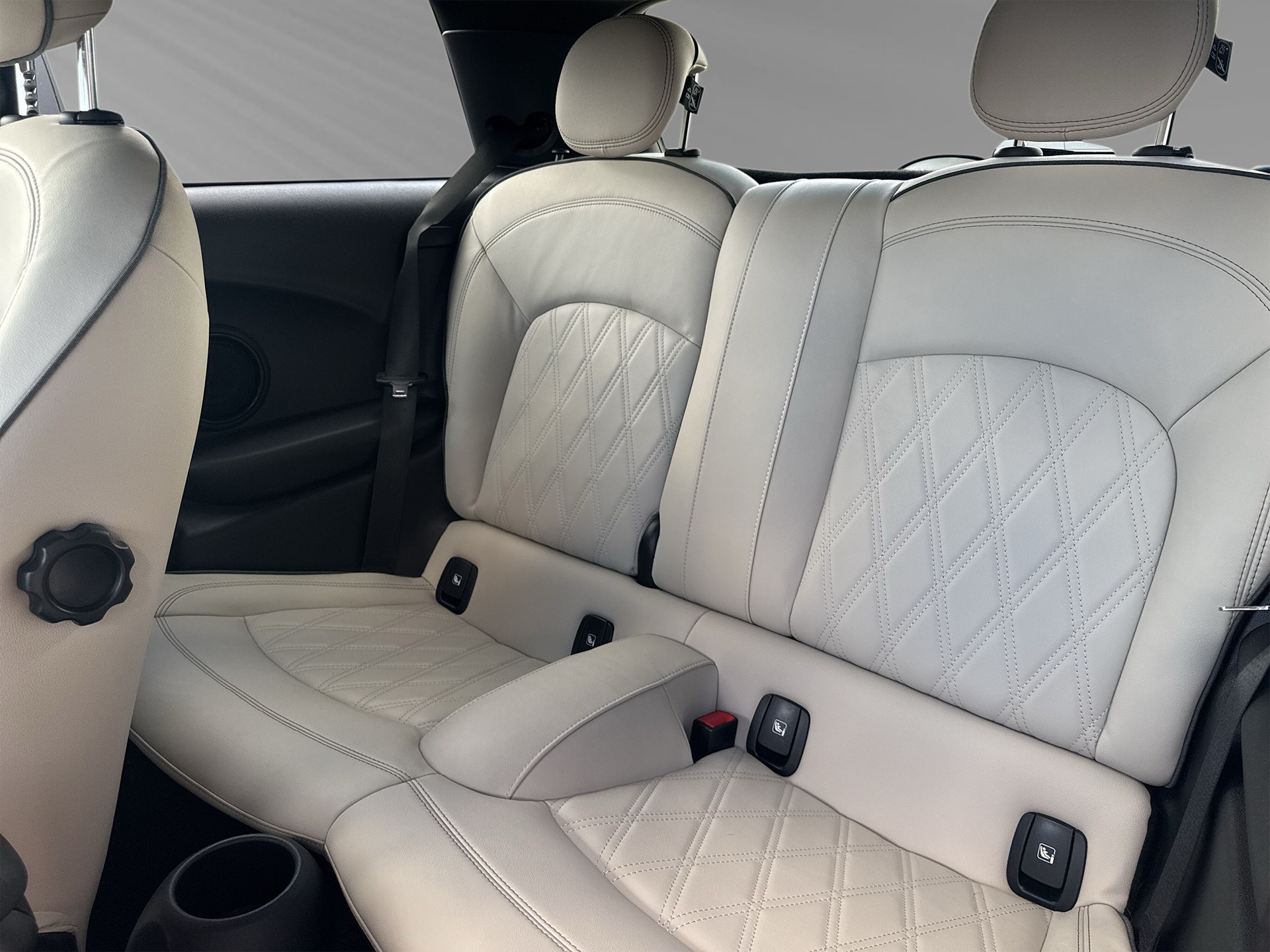 MINI Cooper Steptronic DKG-image-6
