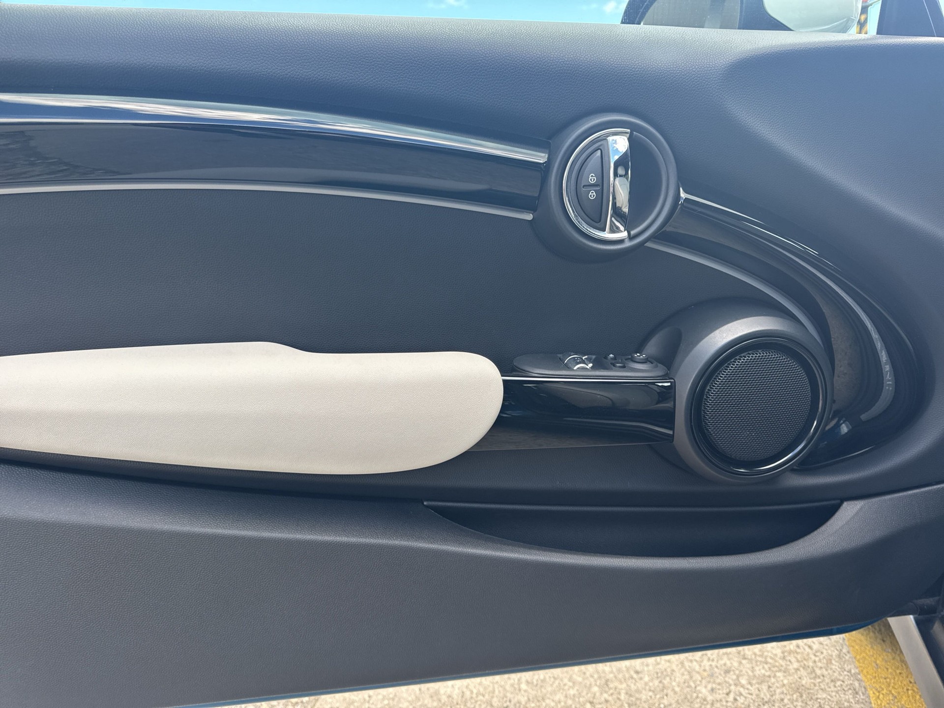 MINI Cooper Steptronic DKG-image-16