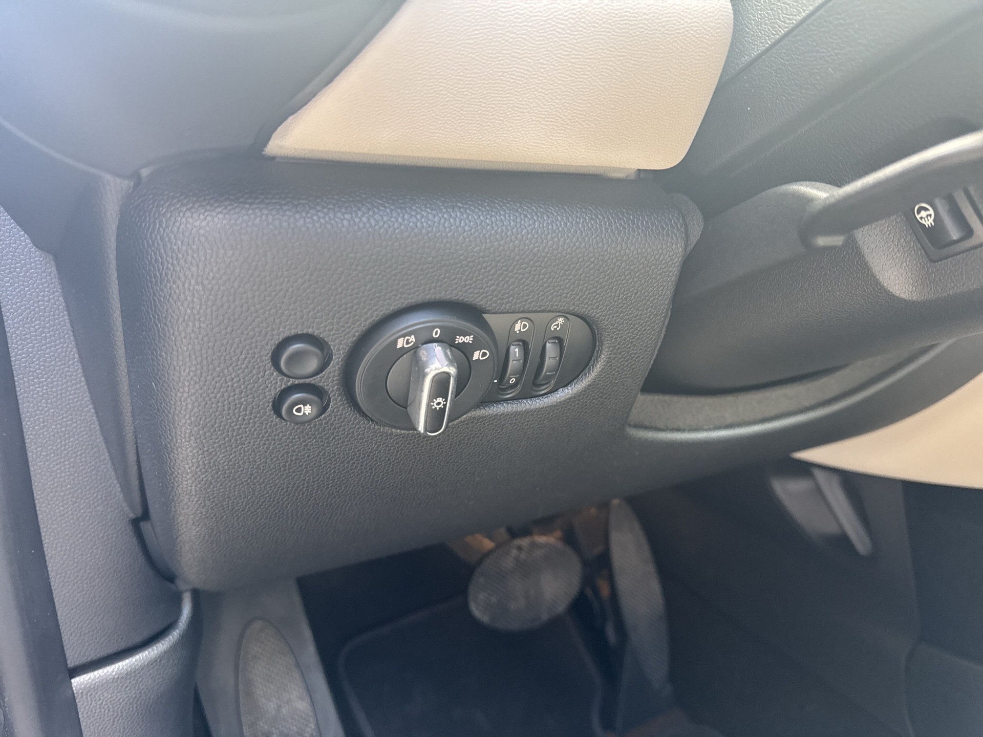 MINI Cooper Steptronic DKG-image-19