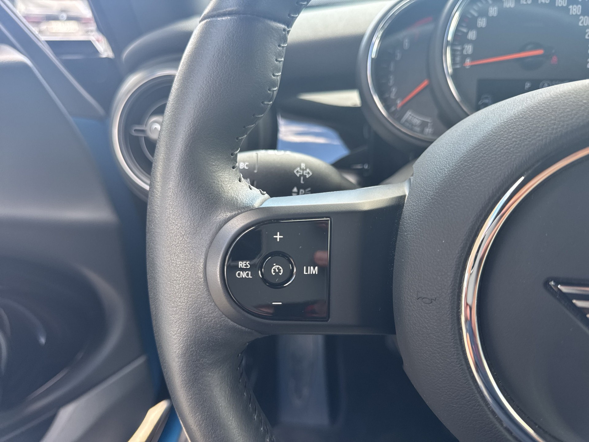 MINI Cooper Steptronic DKG-image-14