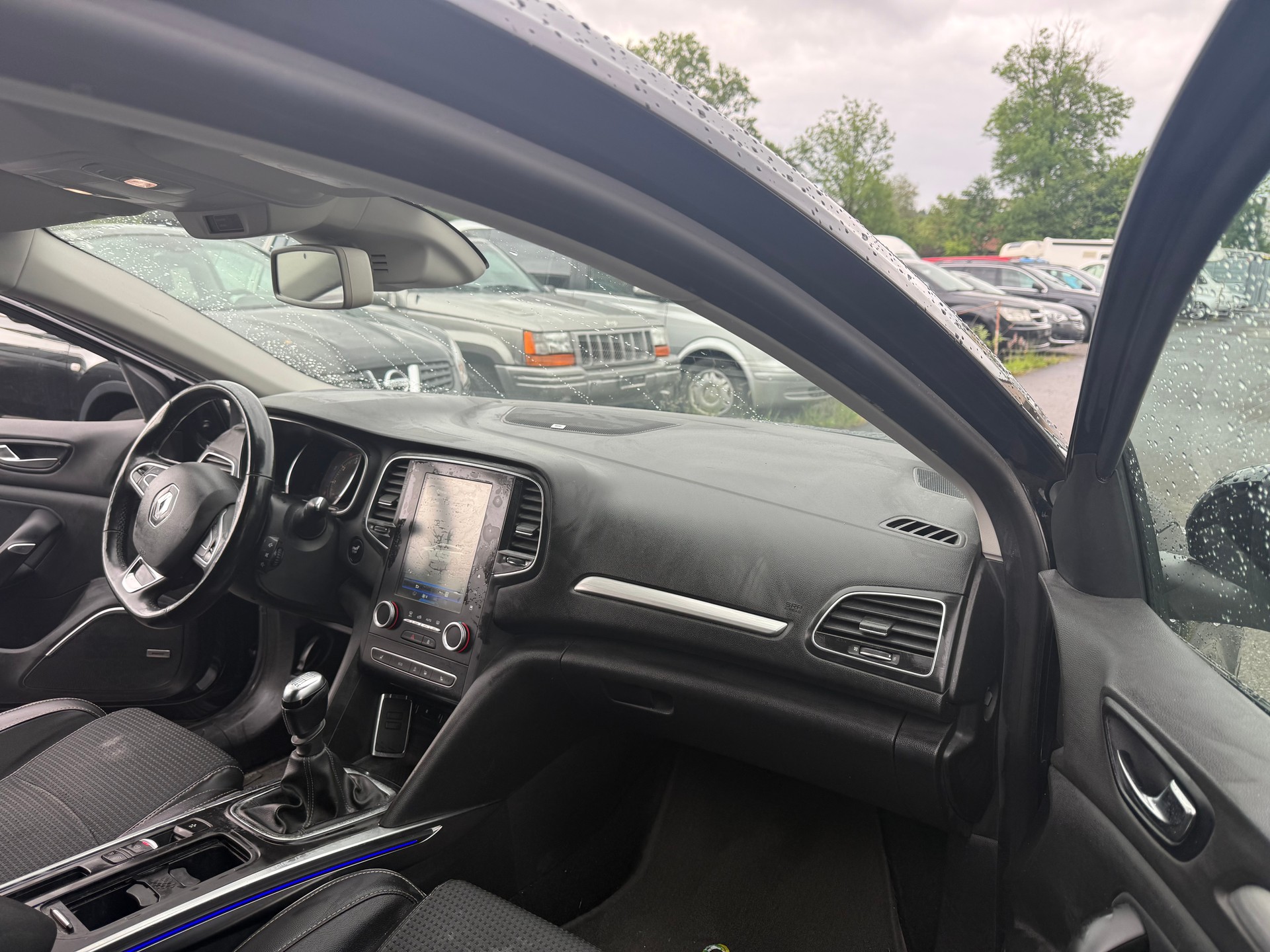RENAULT Mégane Grandtour 1.2 16V Turbo Zen-image-9