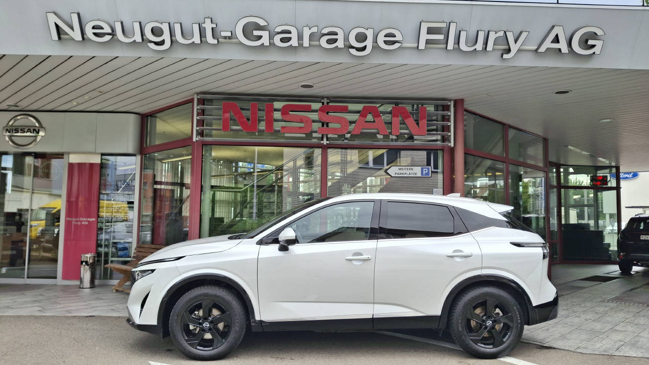 NISSAN Qashqai 1.3 DIG-T Tekna+ 4x4-image-0