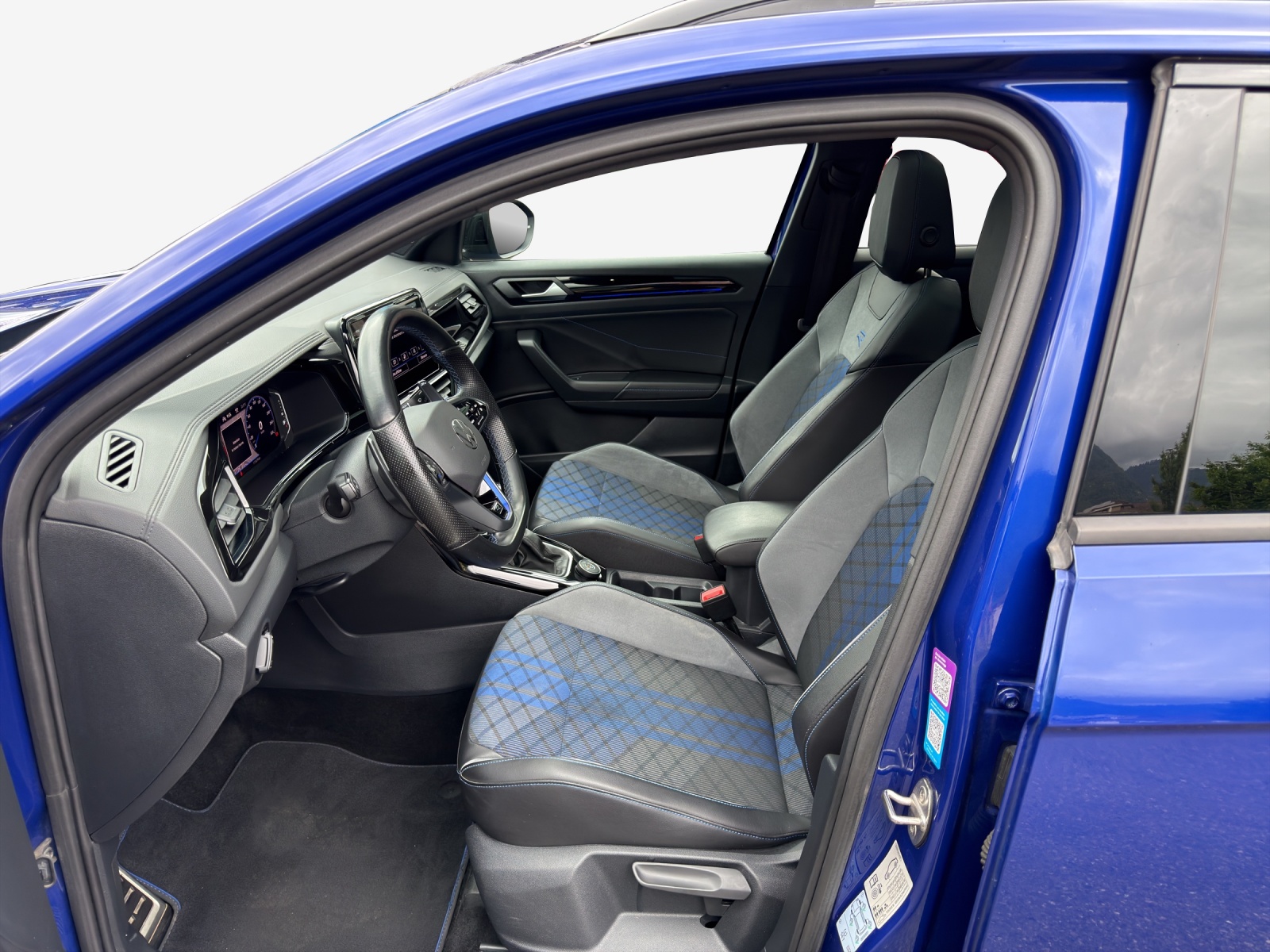 VW T-Roc 2.0 TSI R DSG 4Motion-image-7