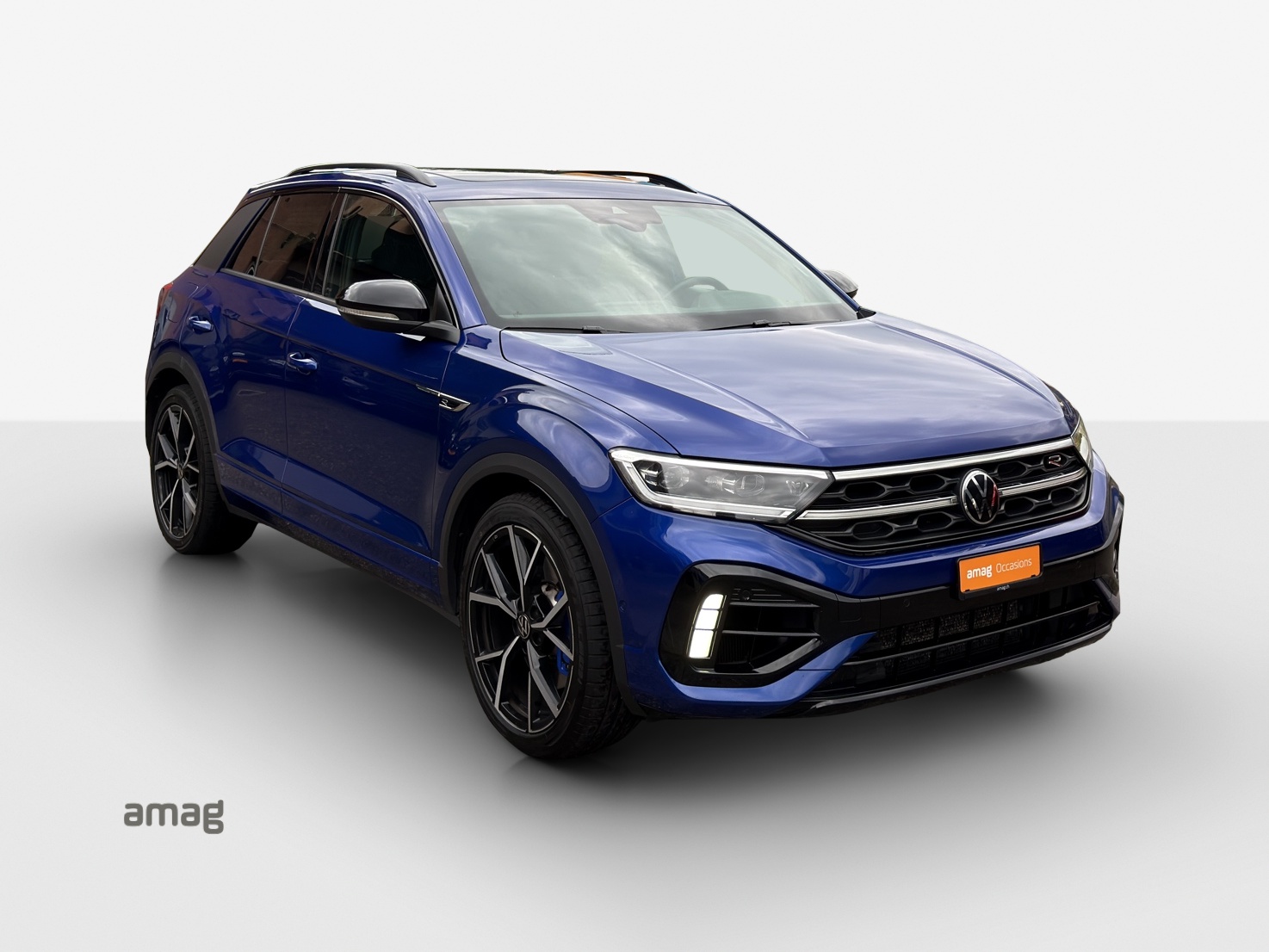 VW T-Roc 2.0 TSI R DSG 4Motion-image-5
