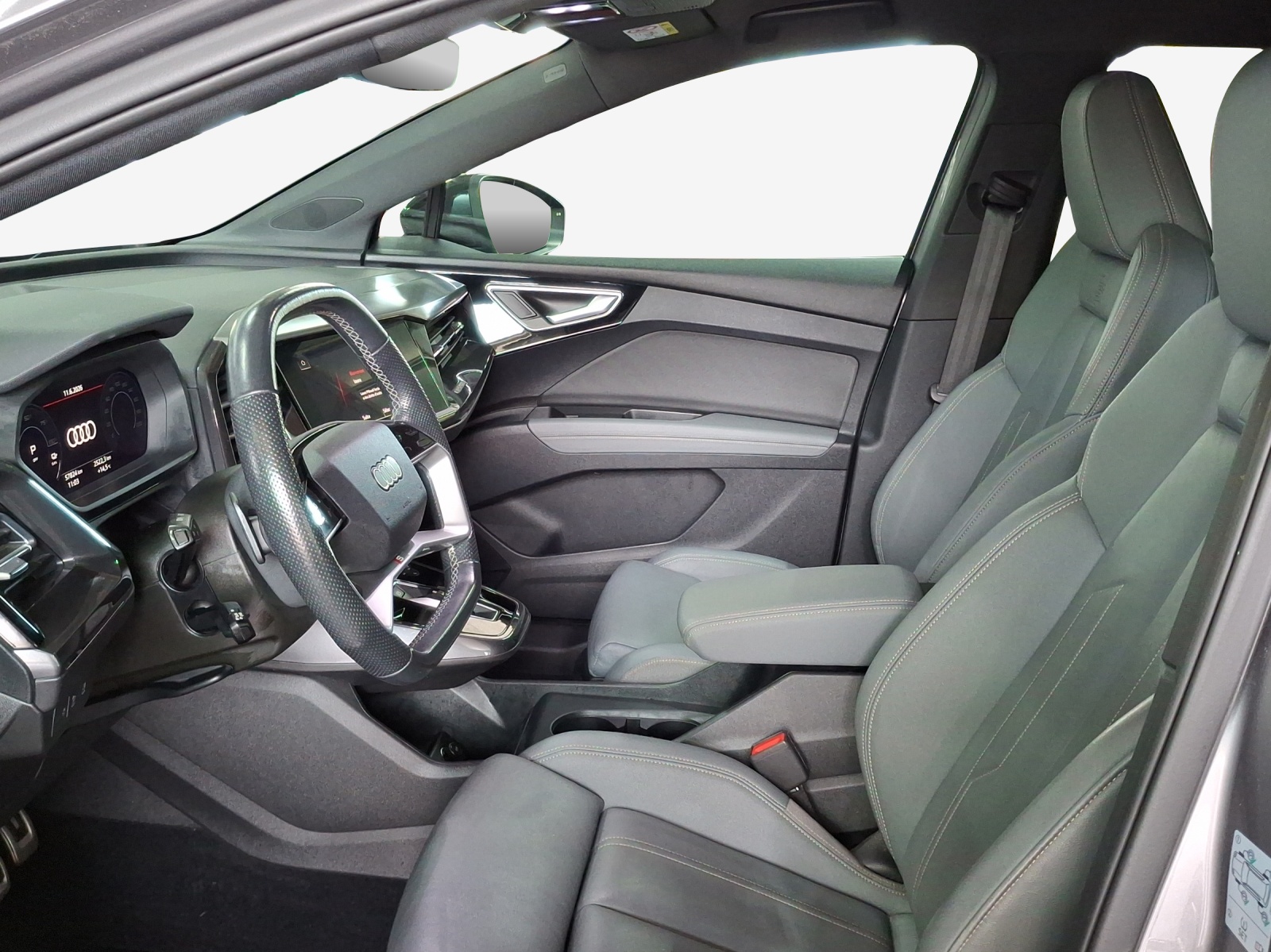 AUDI Q4 e-tron 35-image-8