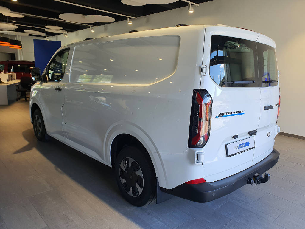 FORD E-Transit C Van 320 L1 Trend 4x4-image-6