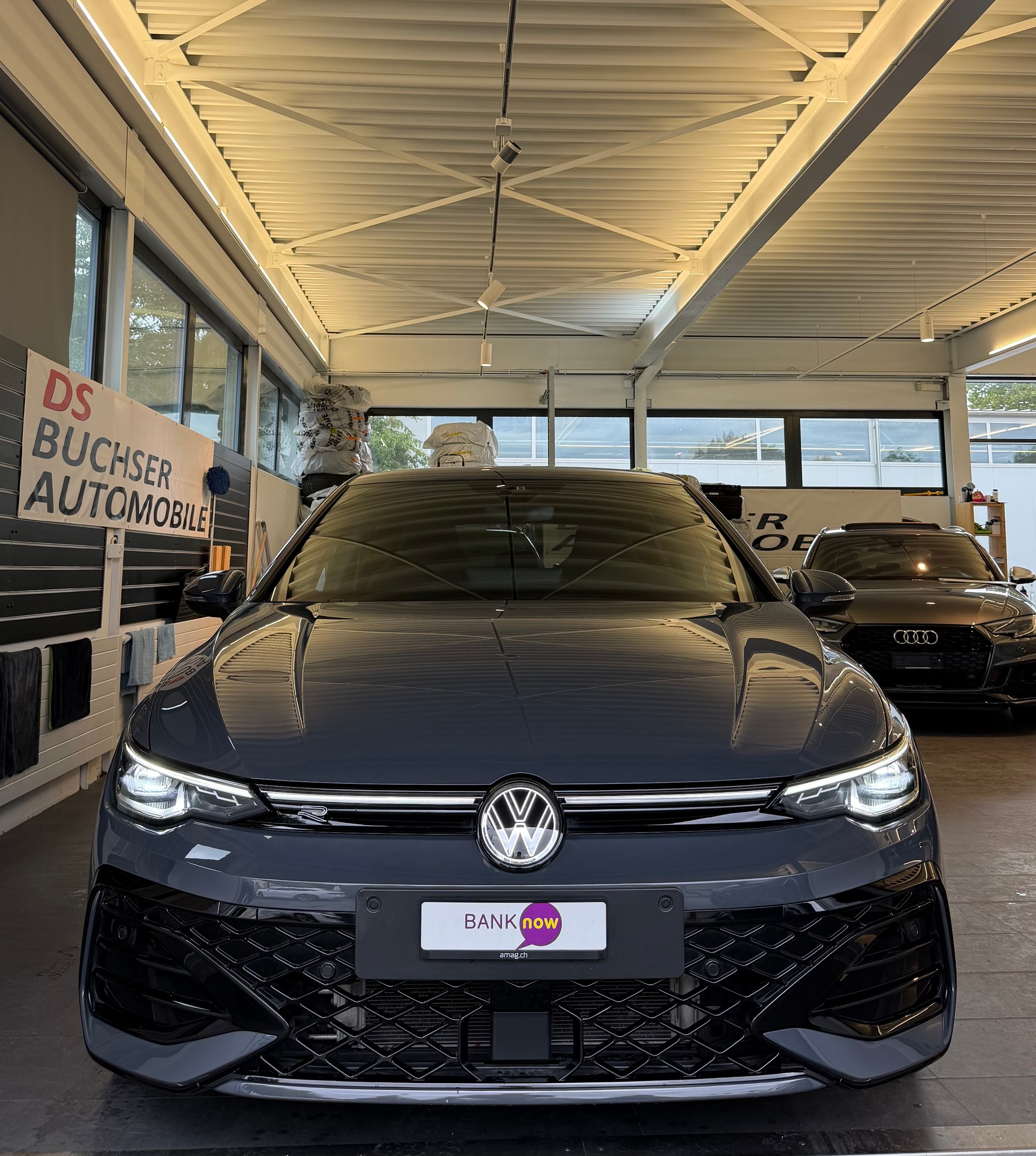 VW Golf VIII 1.5 eTSI R-Line DSG-image-2