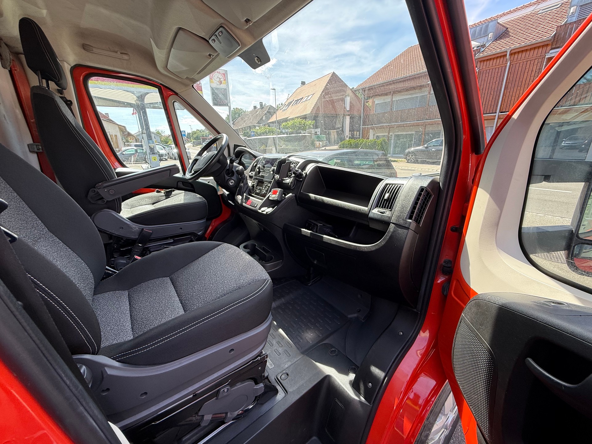 FIAT Ducato 35 2.3 MJ A-image-13