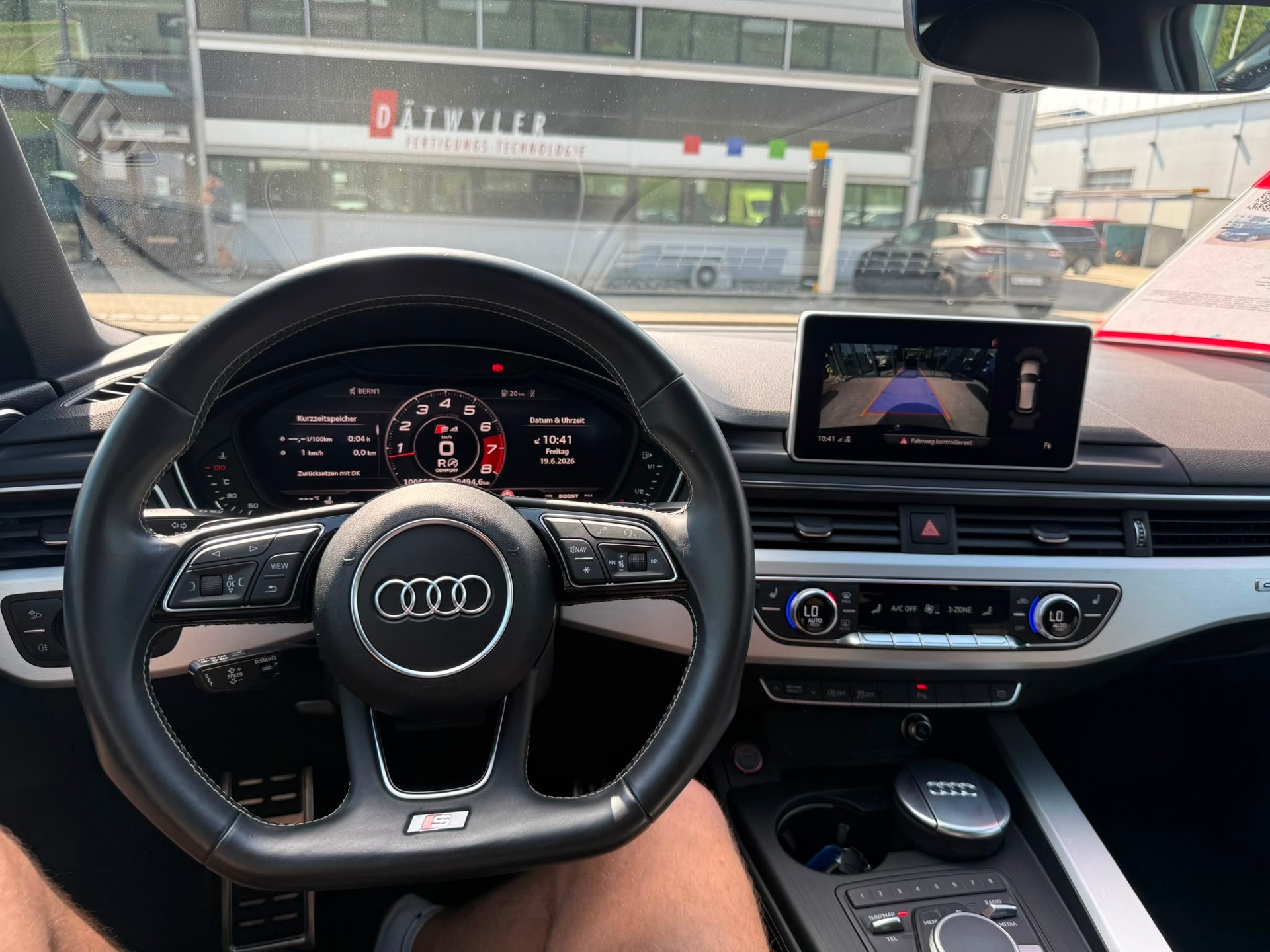 AUDI S4 Avant 3.0 TFSI quattro tiptronic-image-18