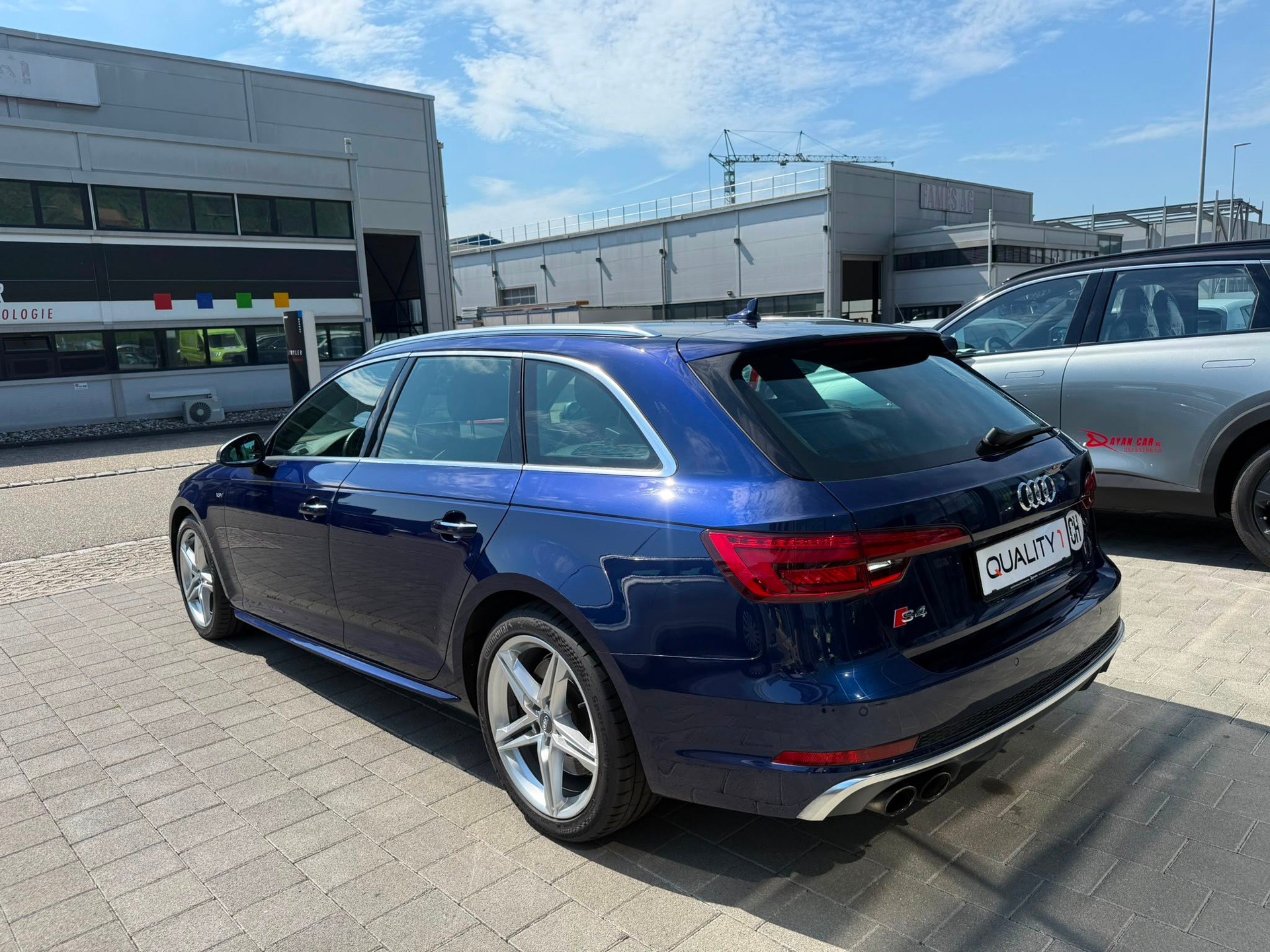 AUDI S4 Avant 3.0 TFSI quattro tiptronic-image-9