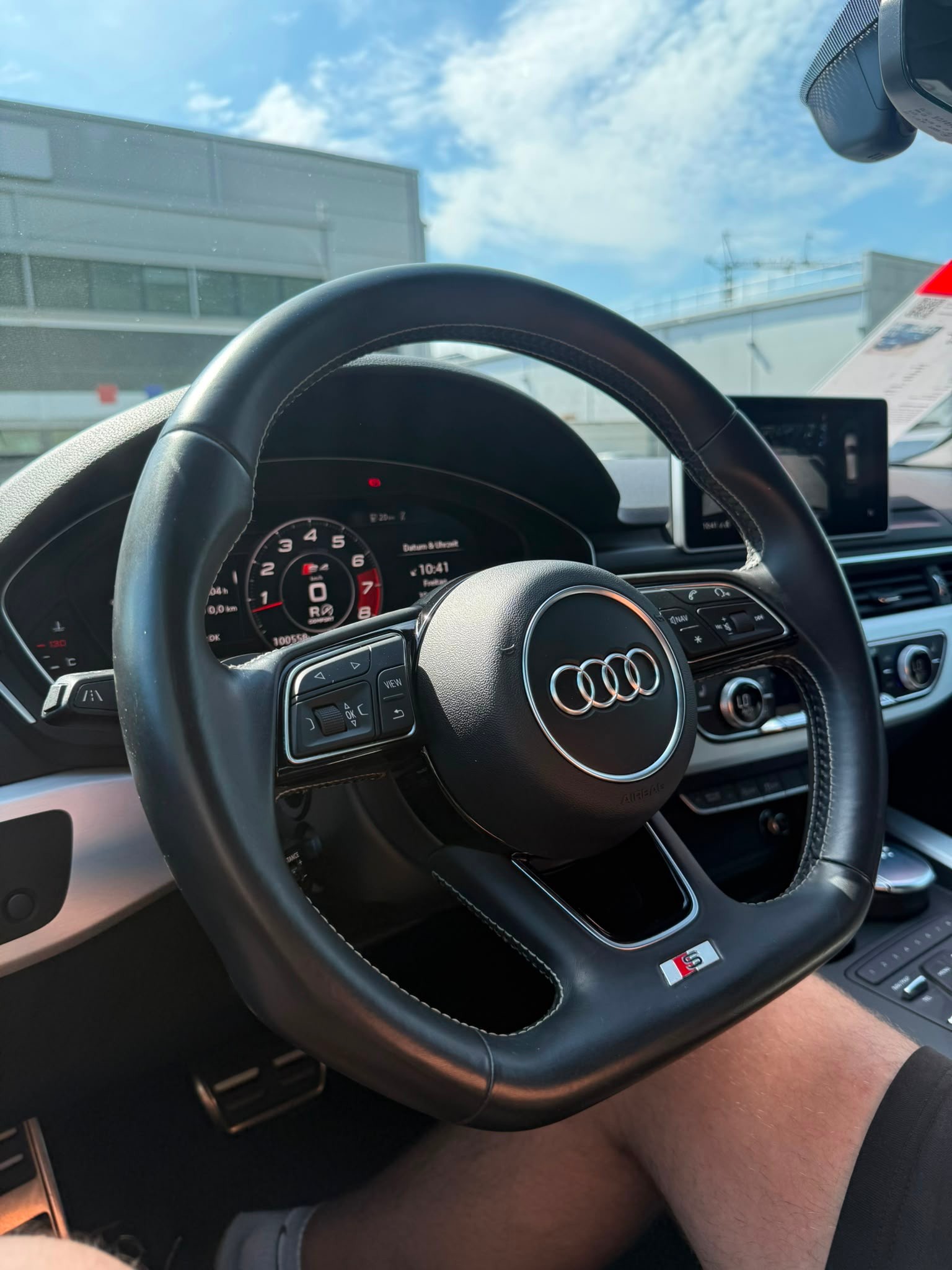 AUDI S4 Avant 3.0 TFSI quattro tiptronic-image-15