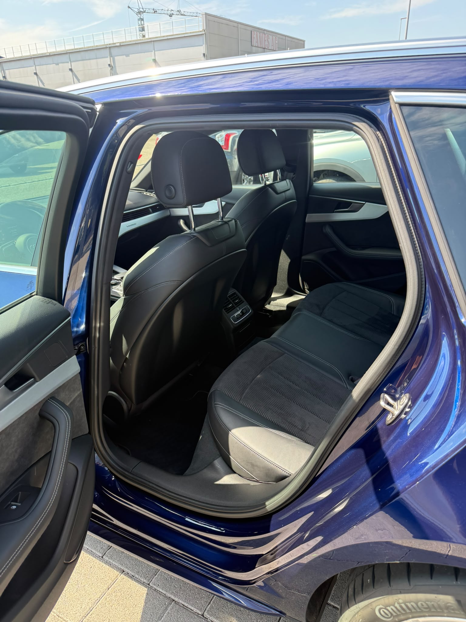 AUDI S4 Avant 3.0 TFSI quattro tiptronic-image-24